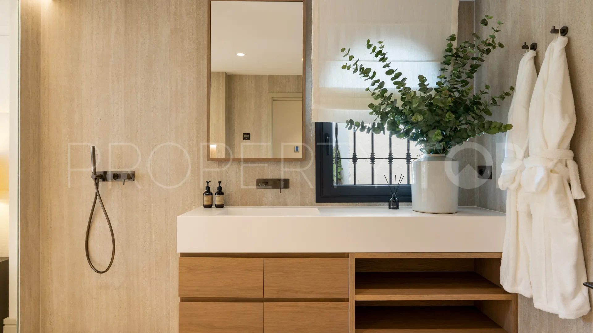 Apartamento con 3 dormitorios a la venta en Coto Real