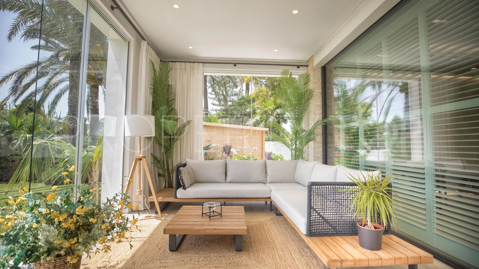 7 bedrooms villa in El Paraiso for sale
