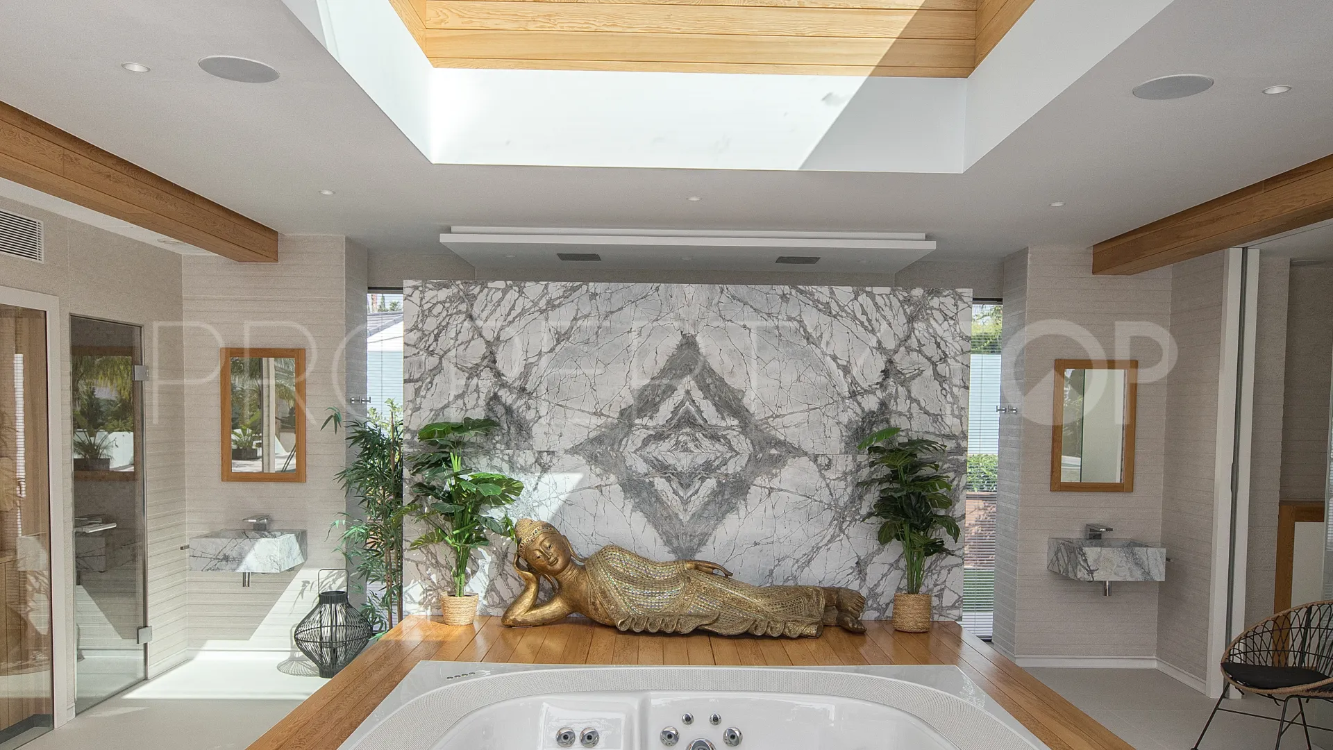 7 bedrooms villa in El Paraiso for sale