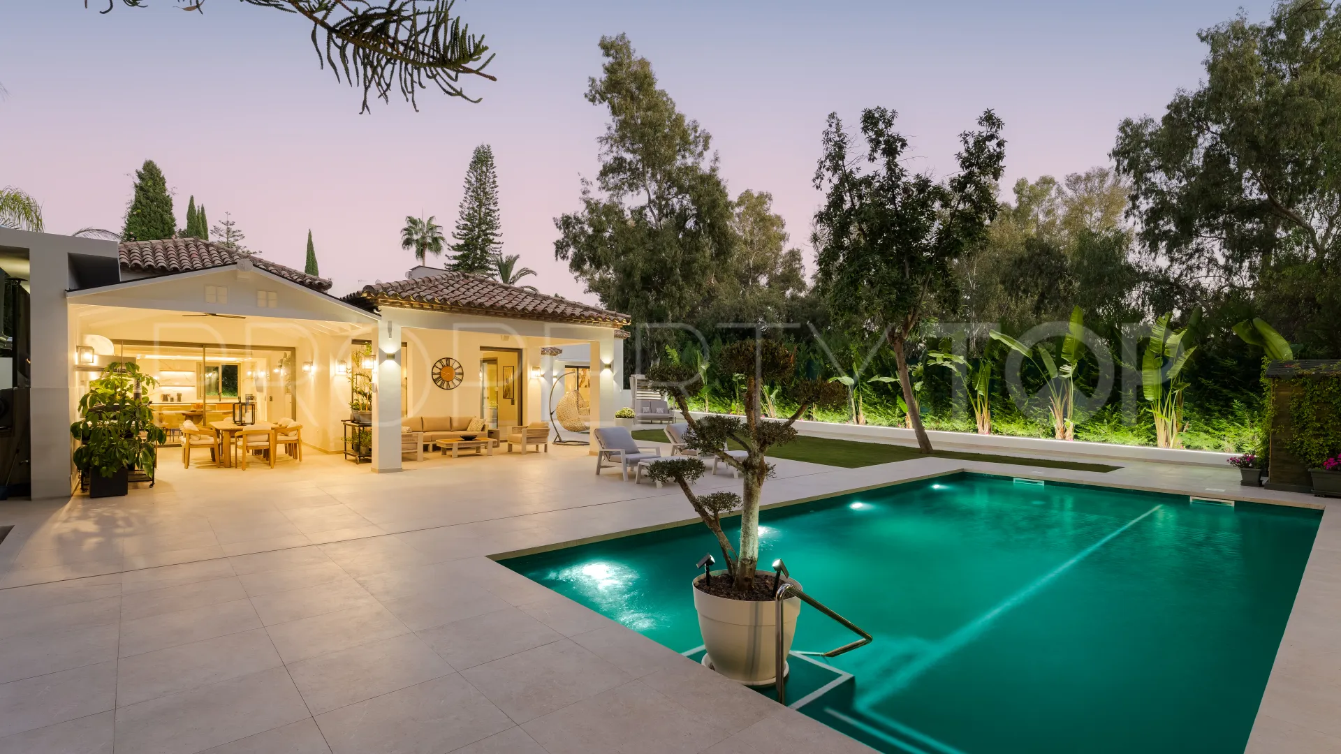 Villa for sale in La Cerquilla with 5 bedrooms