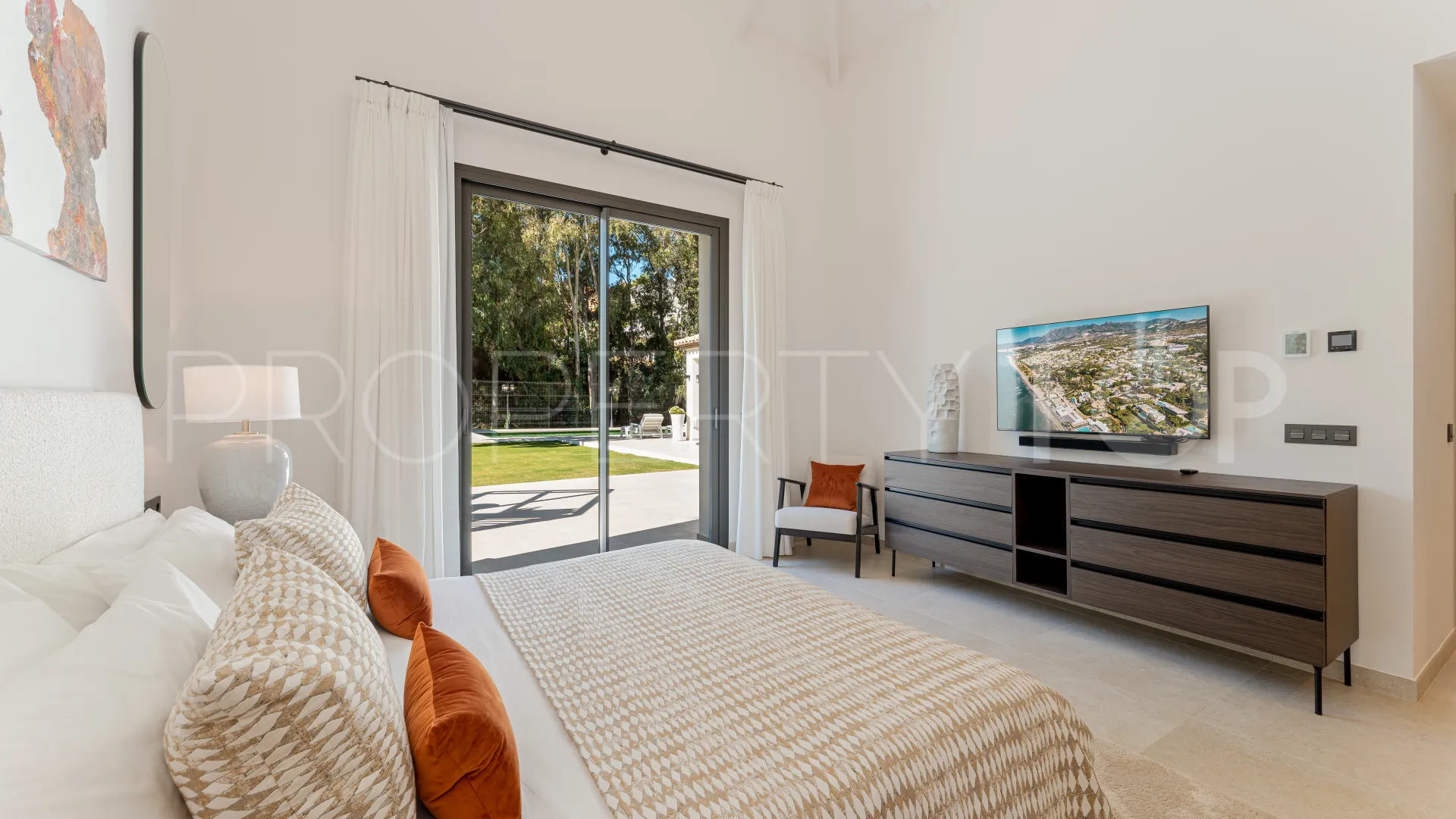 Villa for sale in La Cerquilla with 5 bedrooms