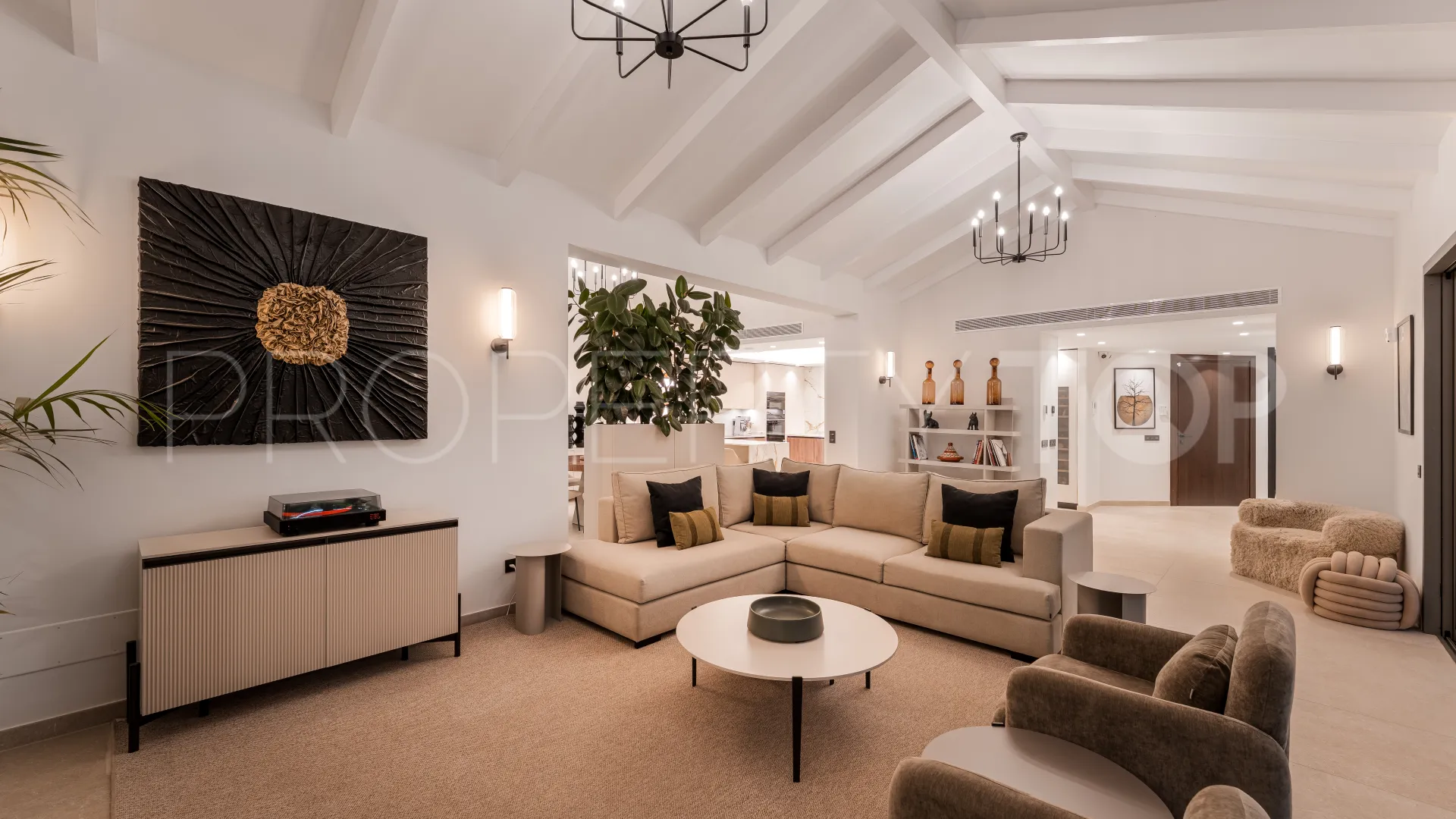 Villa for sale in La Cerquilla with 5 bedrooms