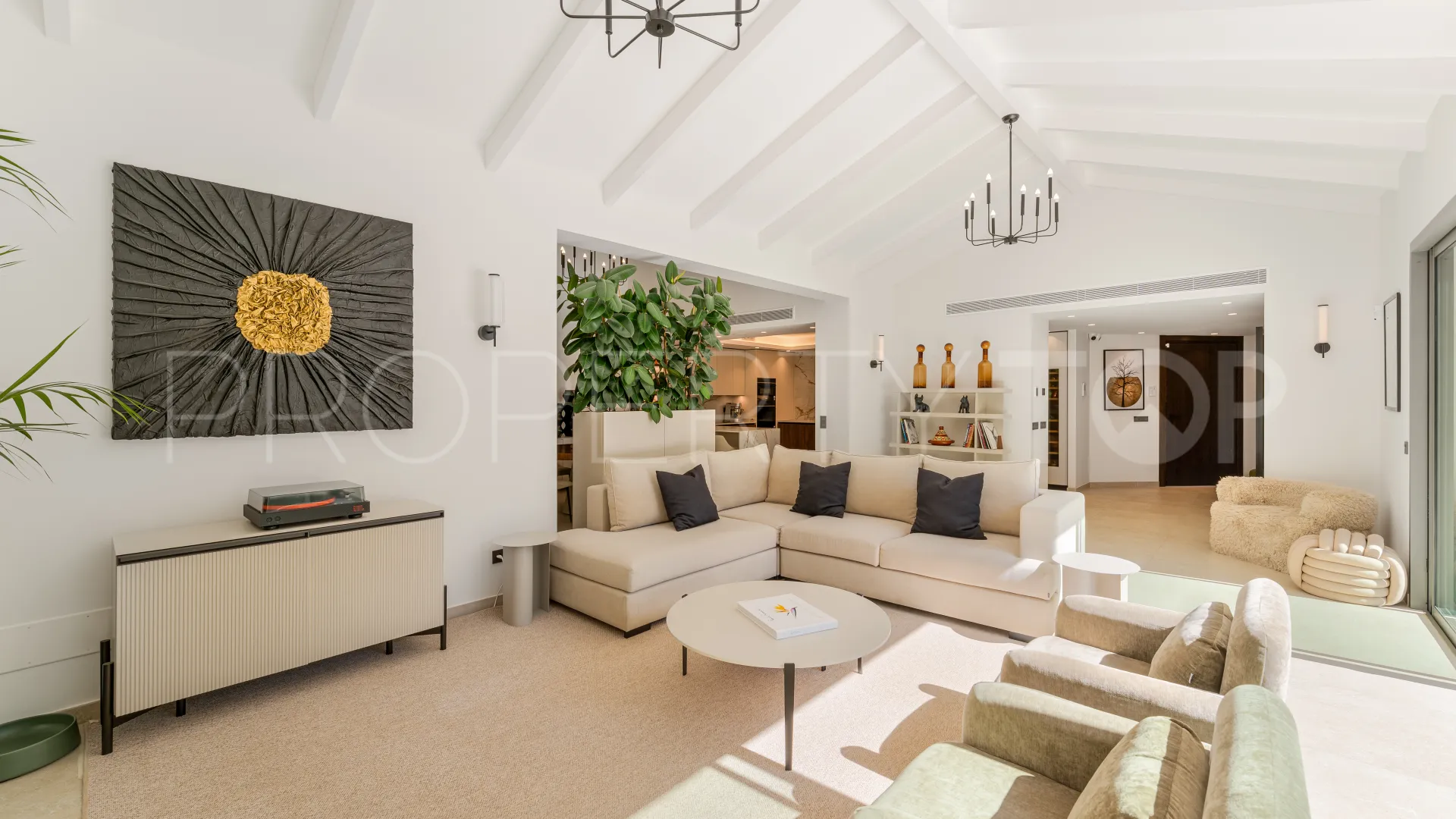 Villa for sale in La Cerquilla with 5 bedrooms