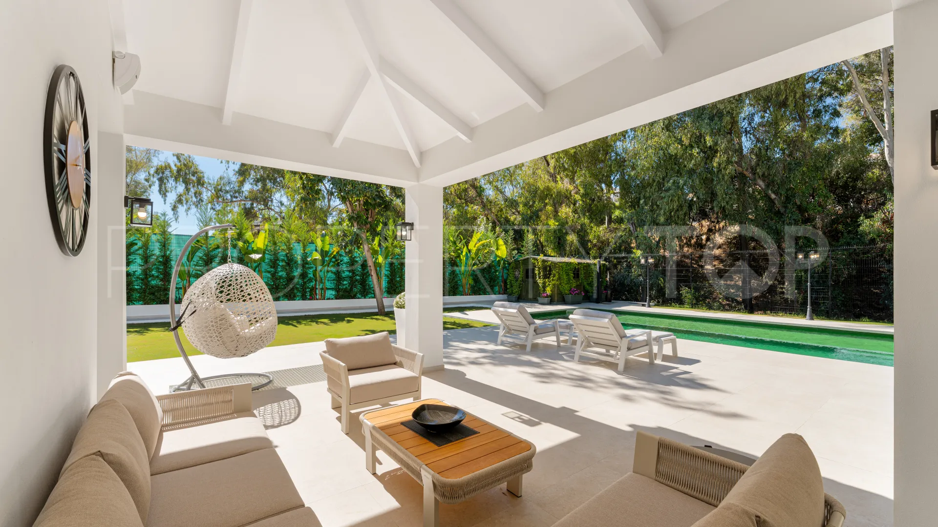 Villa for sale in La Cerquilla with 5 bedrooms