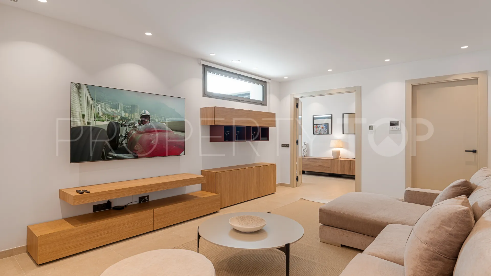 Villa for sale in La Cerquilla with 5 bedrooms