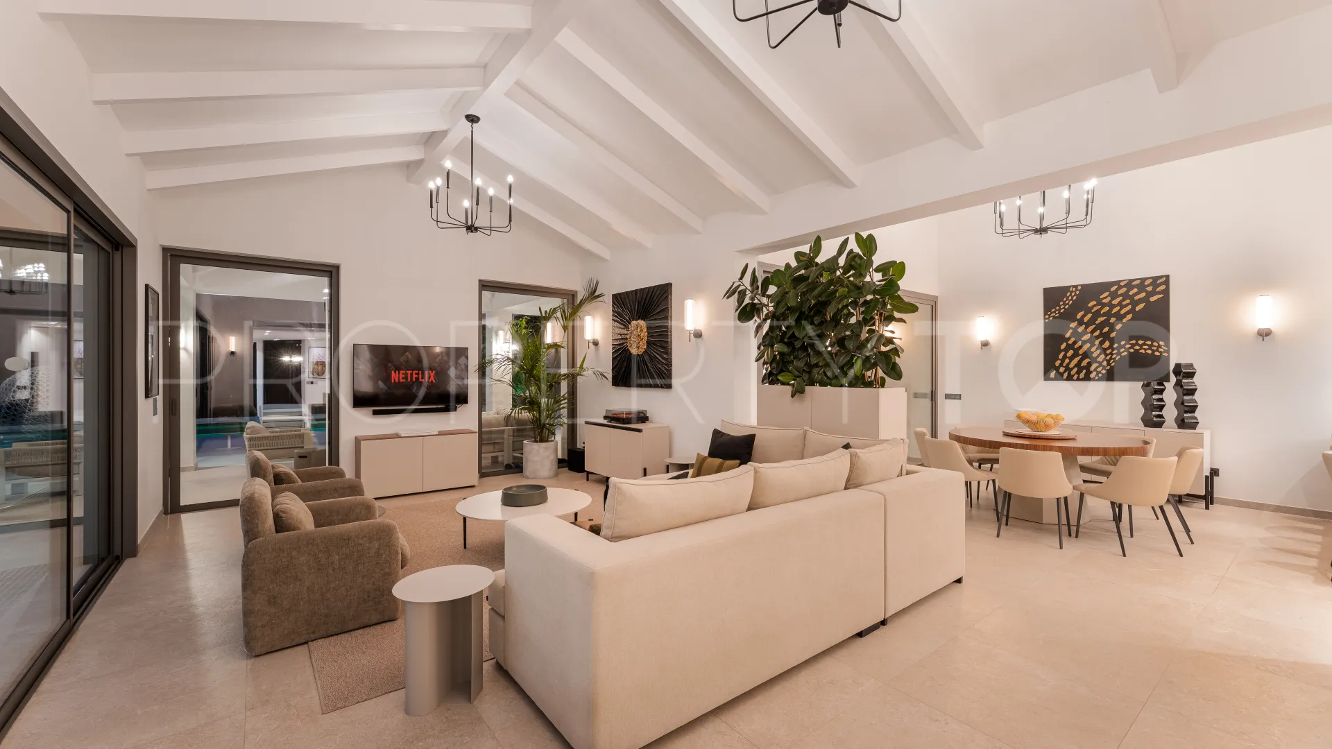 Villa for sale in La Cerquilla with 5 bedrooms