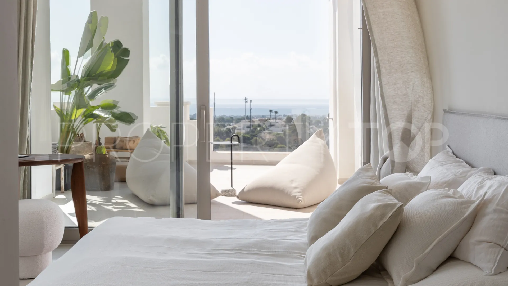 Los Naranjos duplex penthouse for sale