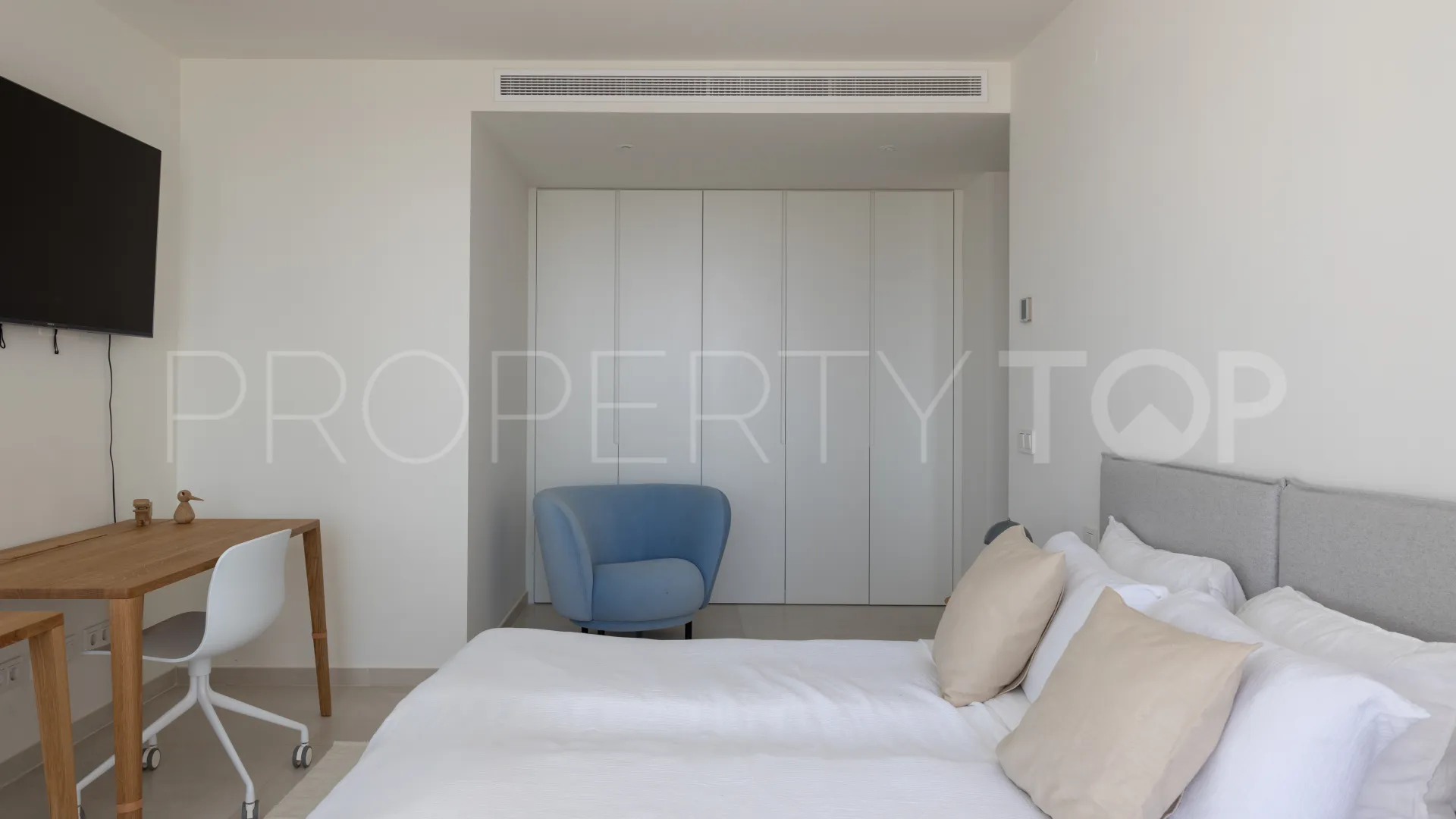 Los Naranjos duplex penthouse for sale