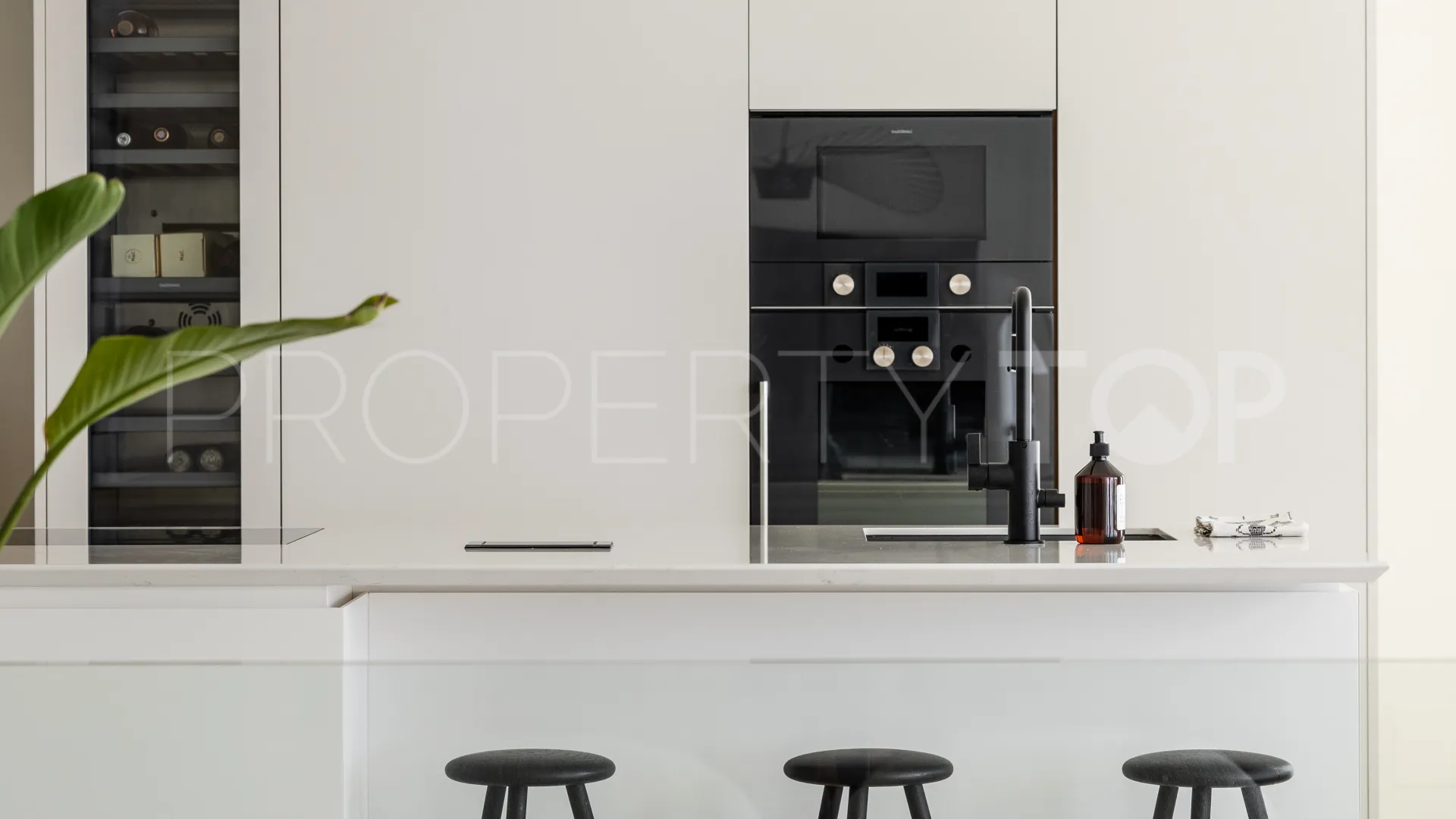 Los Naranjos duplex penthouse for sale