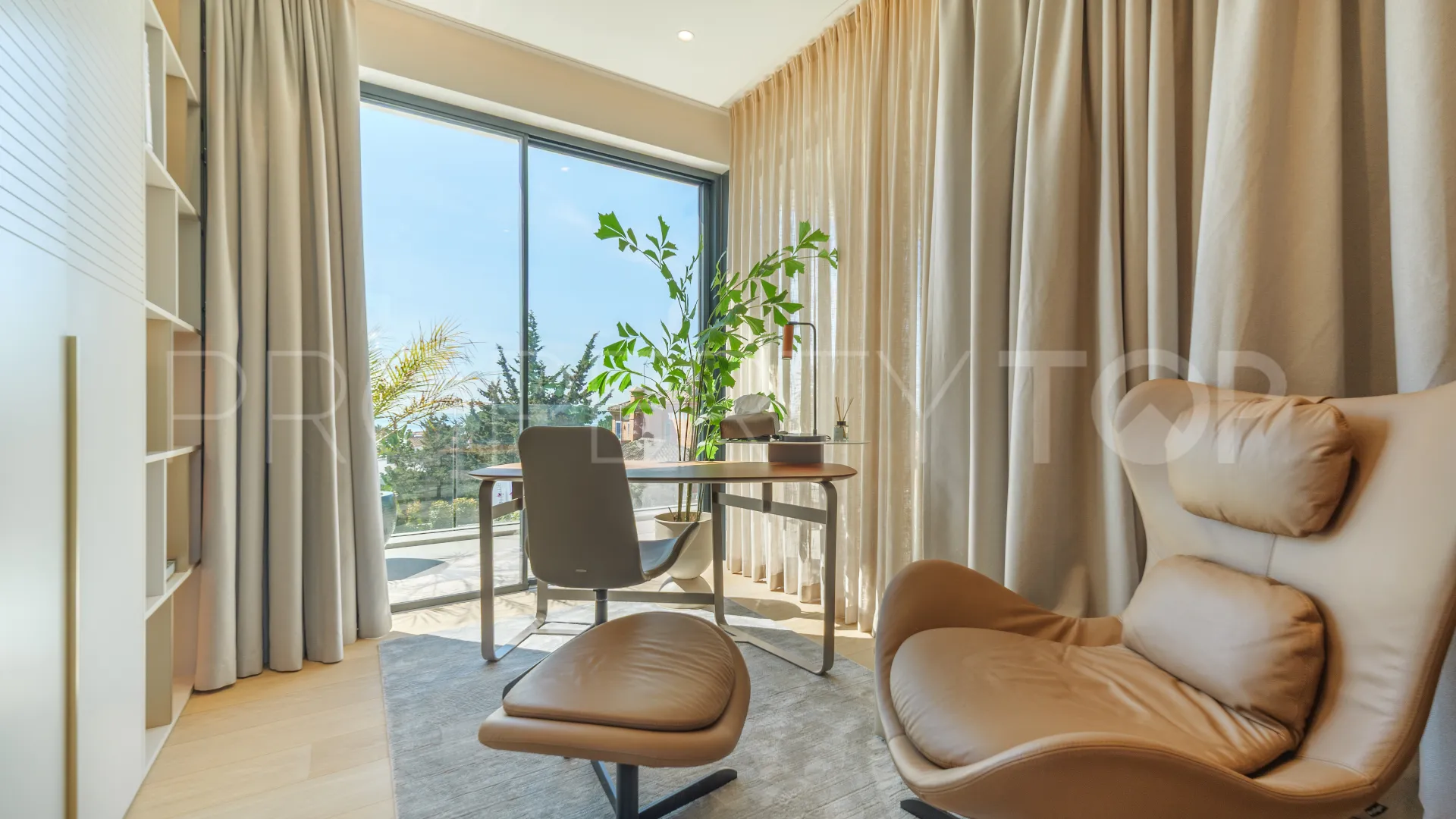 For sale villa in Marbesa with 4 bedrooms