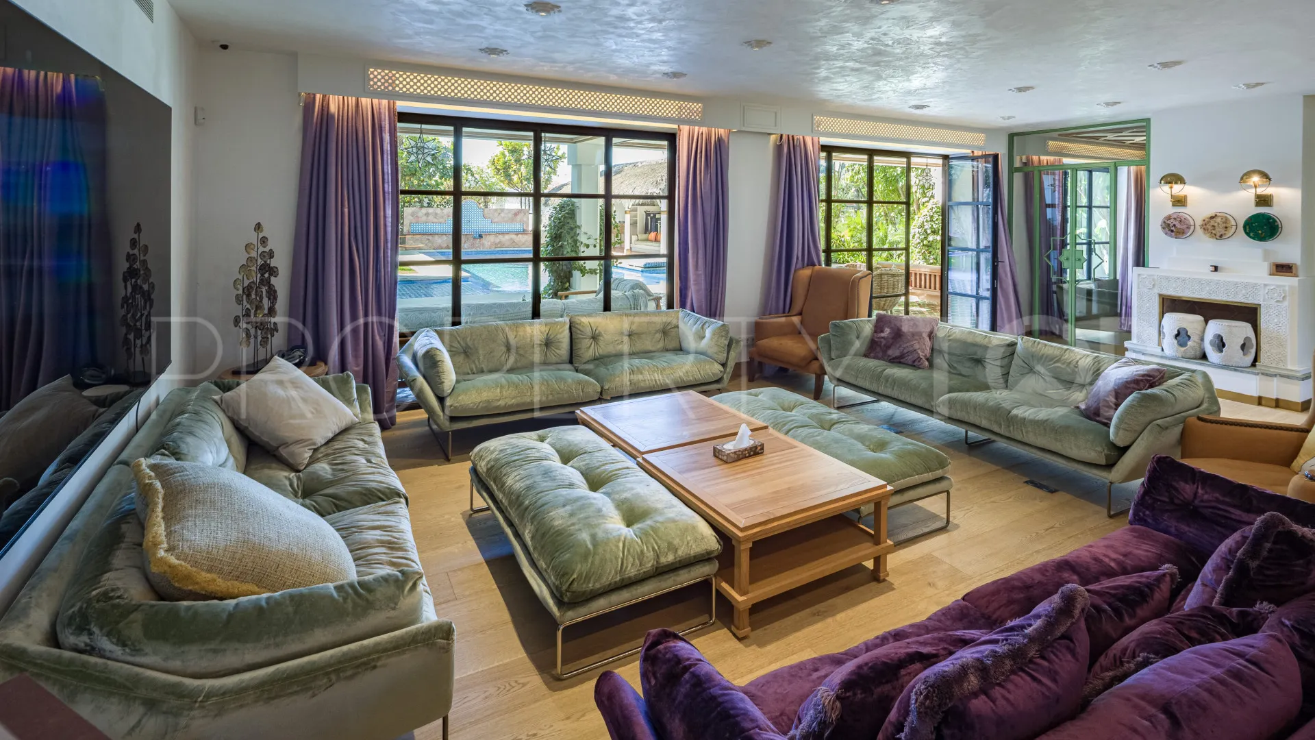 For sale villa with 5 bedrooms in Aloha