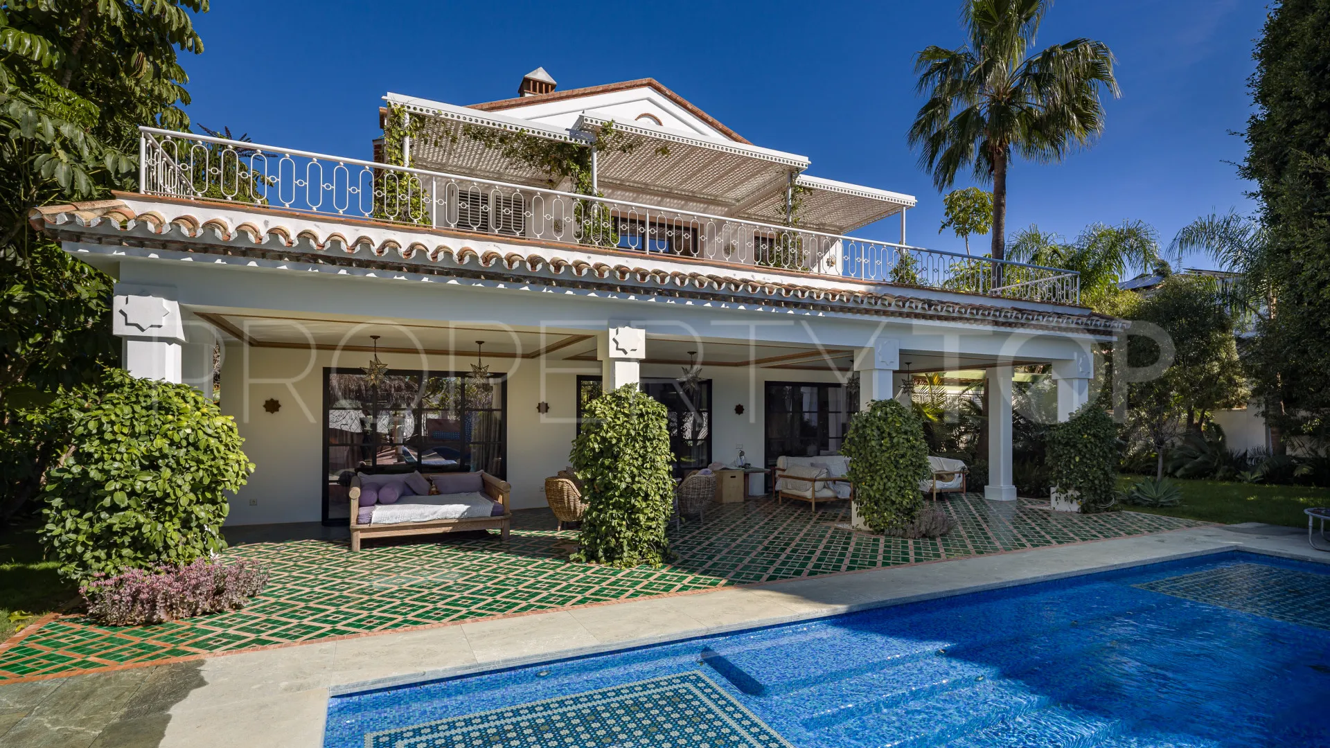For sale villa with 5 bedrooms in Aloha