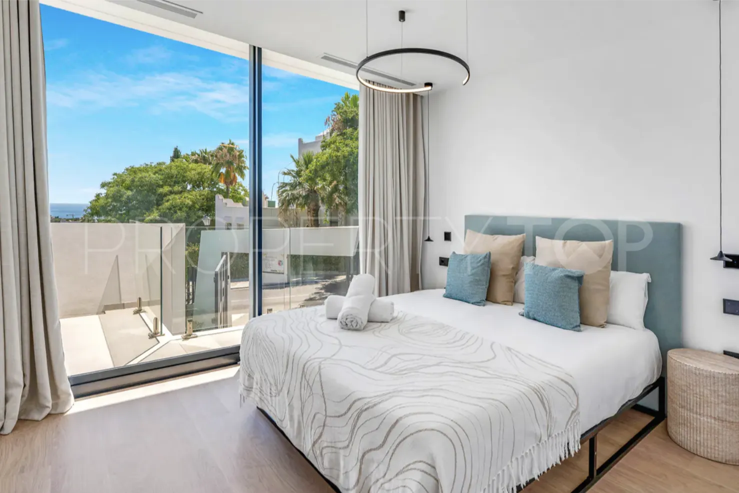 Artola, villa de 4 dormitorios en venta