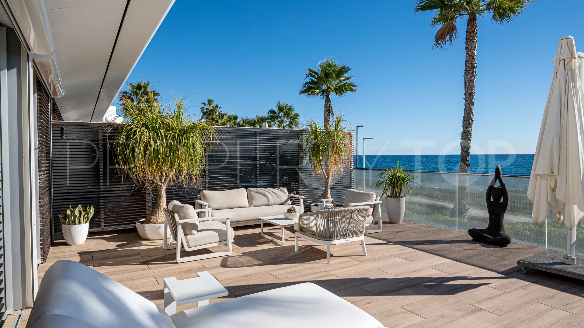 Villa in Estepona for sale