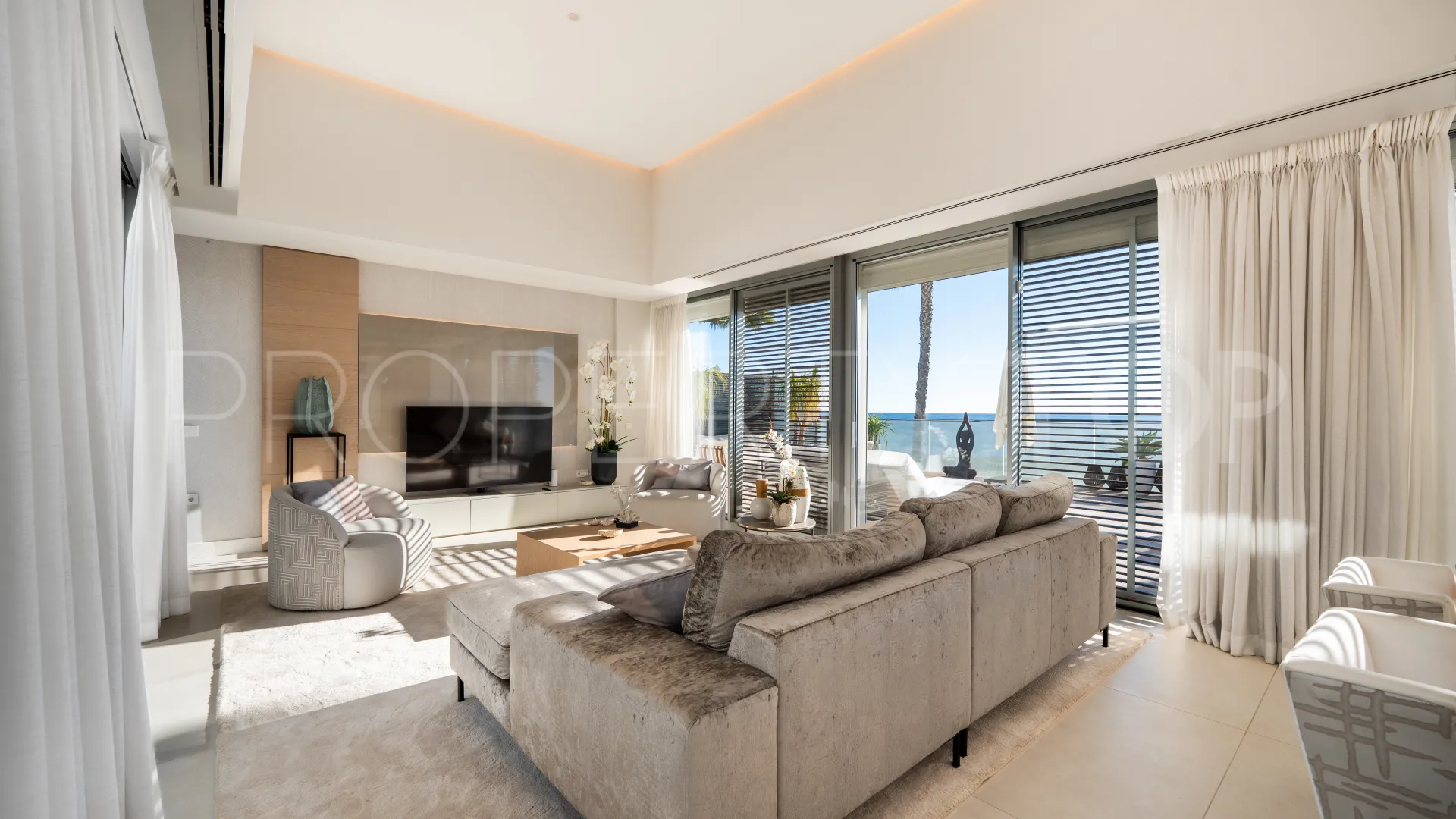 Villa in Estepona for sale