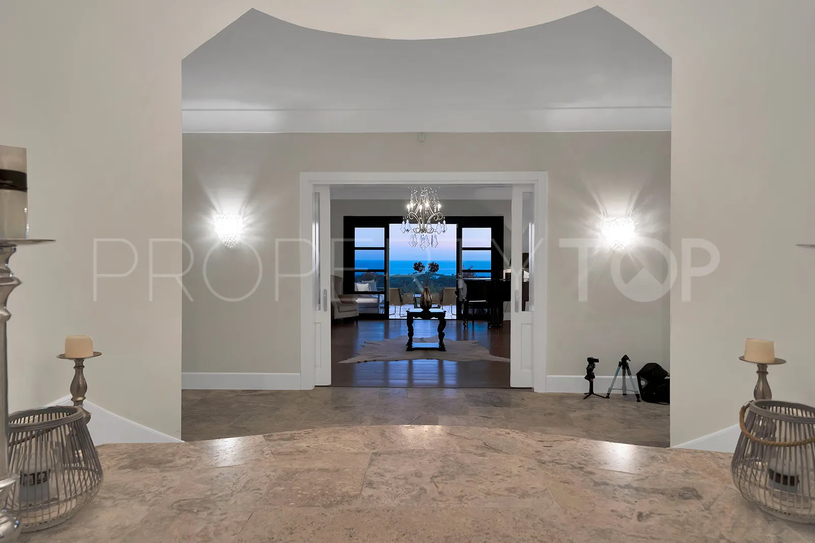 Monte Mayor villa for sale