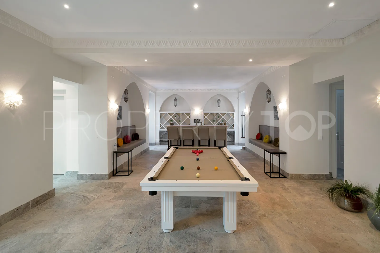 Monte Mayor villa for sale