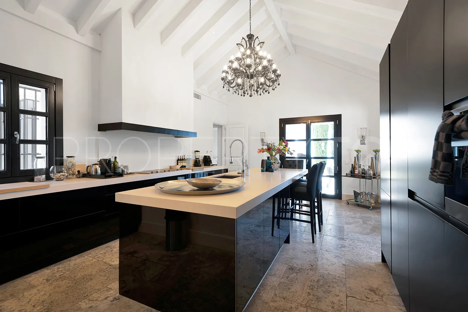 Monte Mayor villa for sale