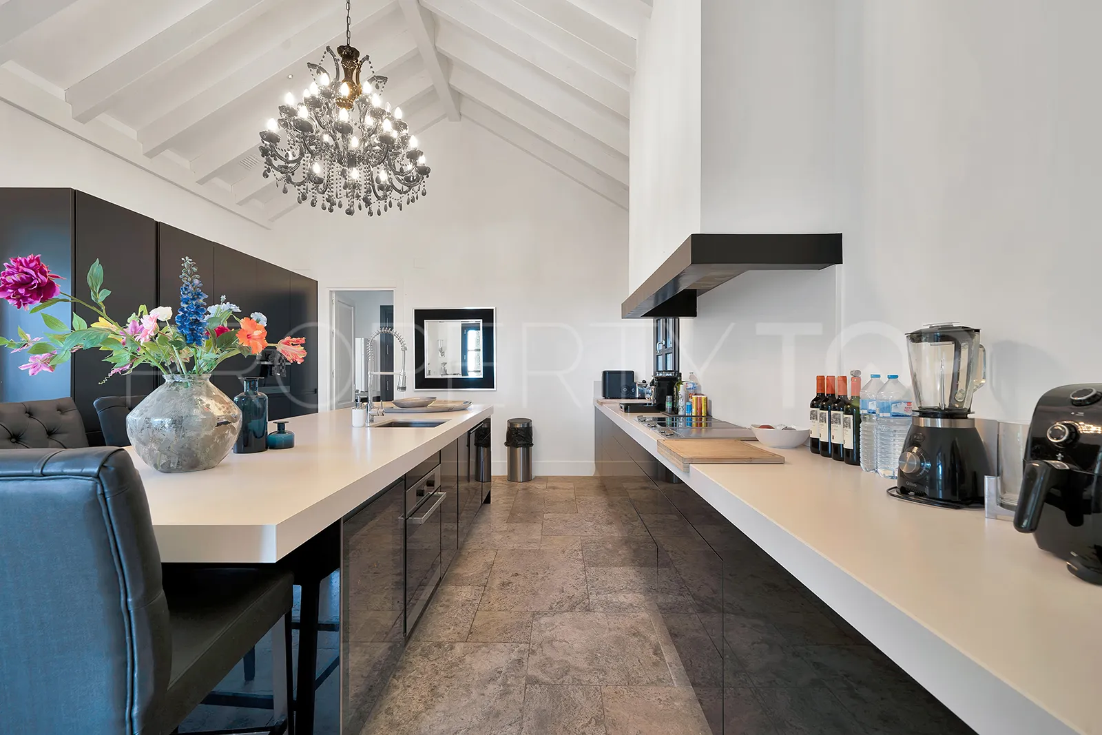 Monte Mayor villa for sale