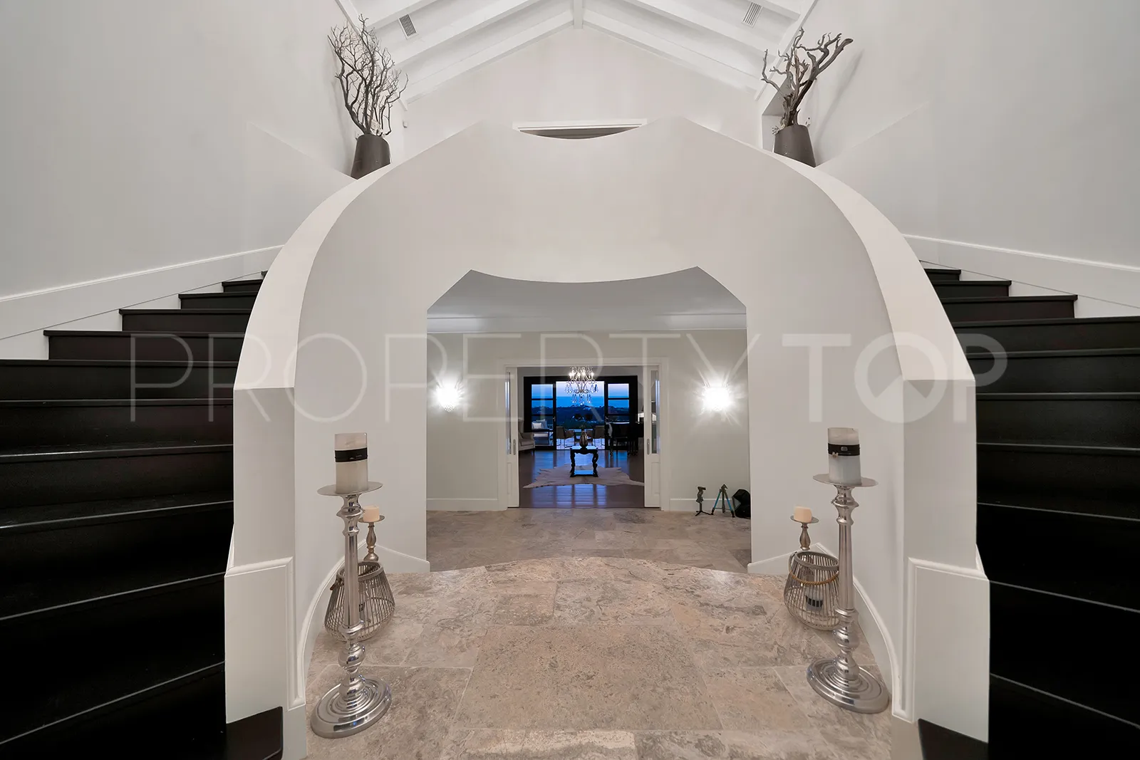 Monte Mayor villa for sale