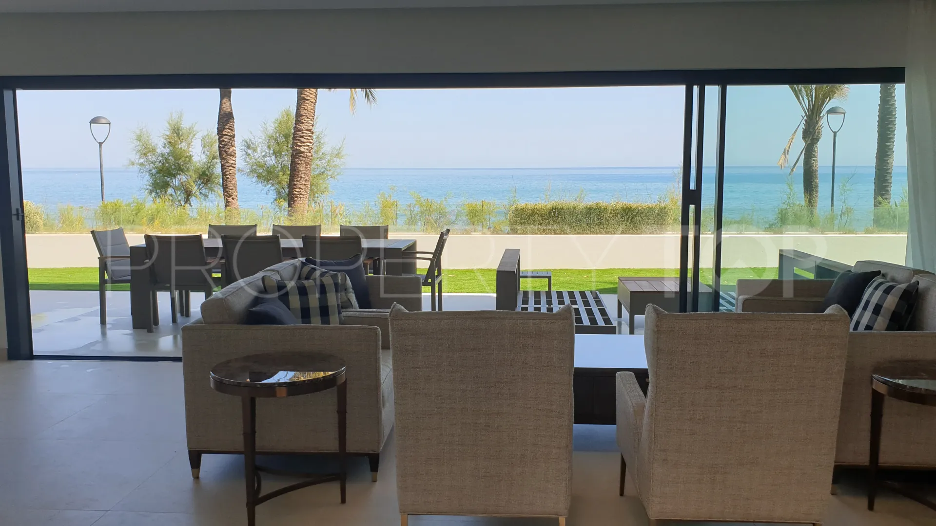 Adosado en venta de 3 dormitorios en Estepona