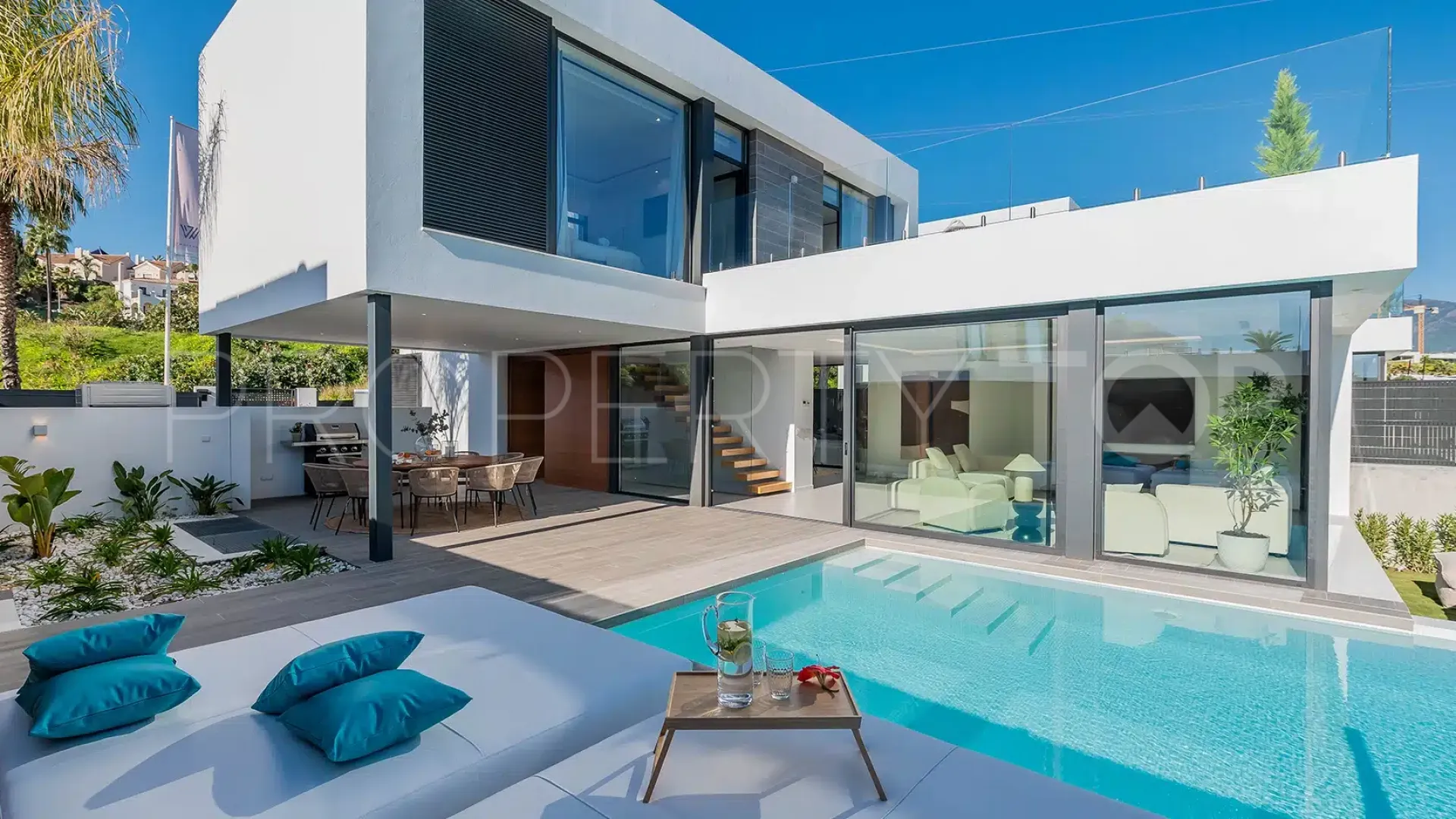 Villa with 5 bedrooms for sale in El Paraiso