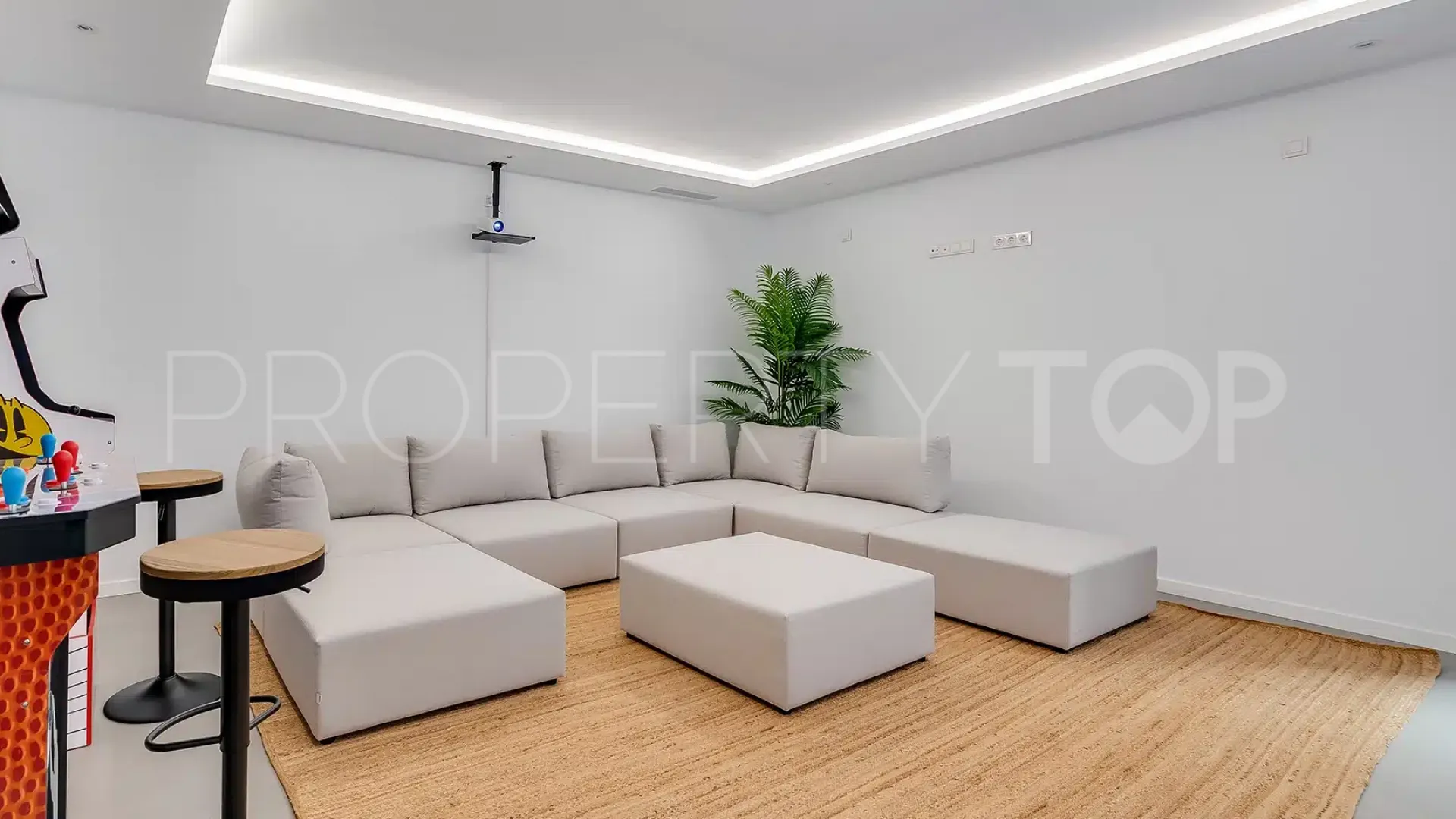 Villa with 5 bedrooms for sale in El Paraiso