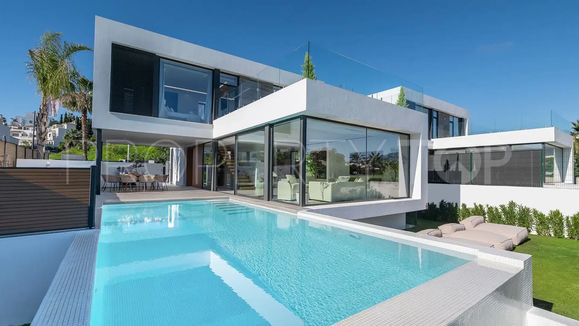 Villa with 5 bedrooms for sale in El Paraiso