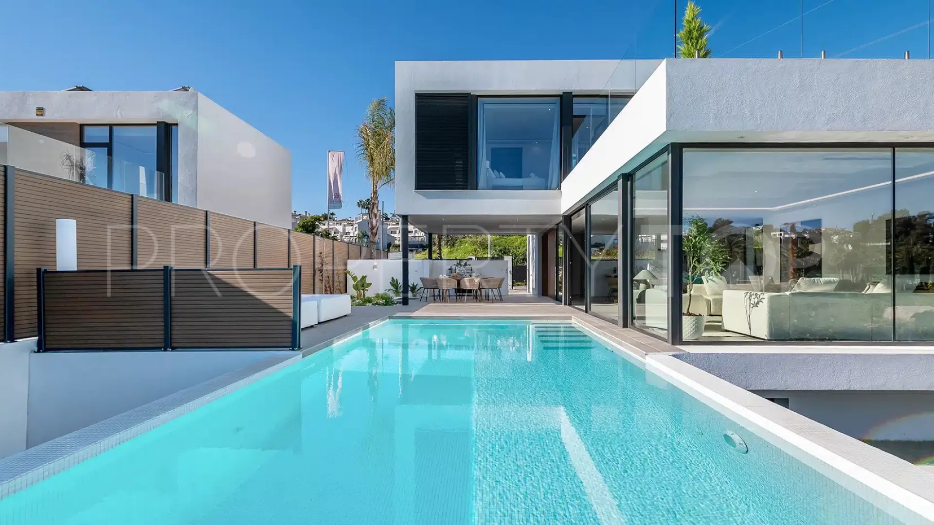 Villa with 5 bedrooms for sale in El Paraiso