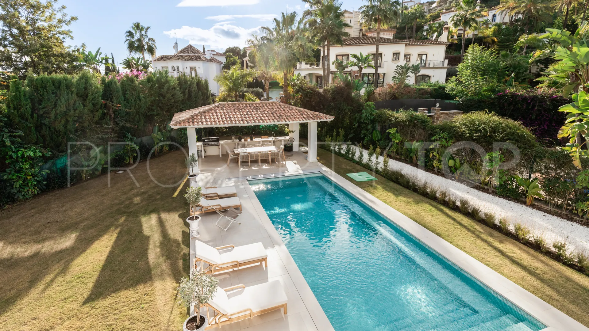 Comprar villa en Los Arqueros