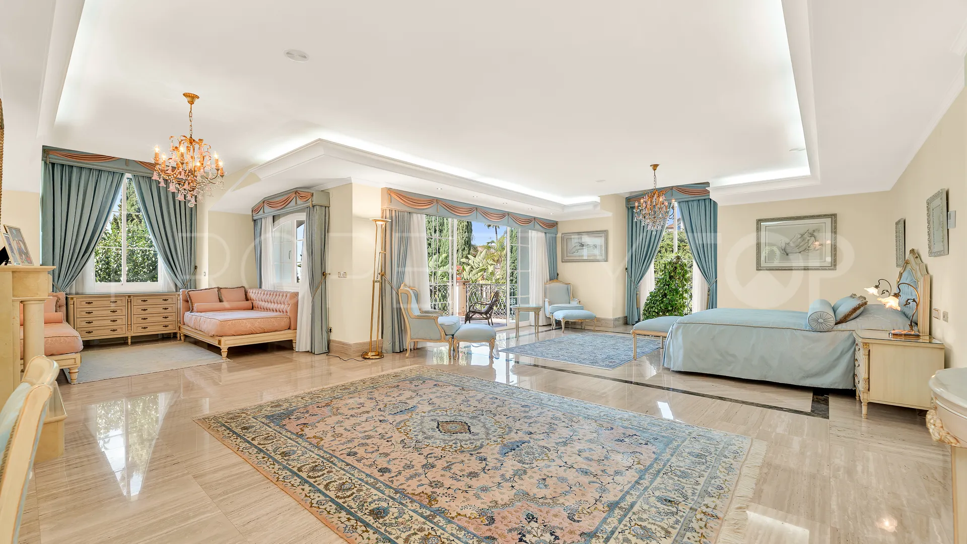For sale Sierra Blanca villa
