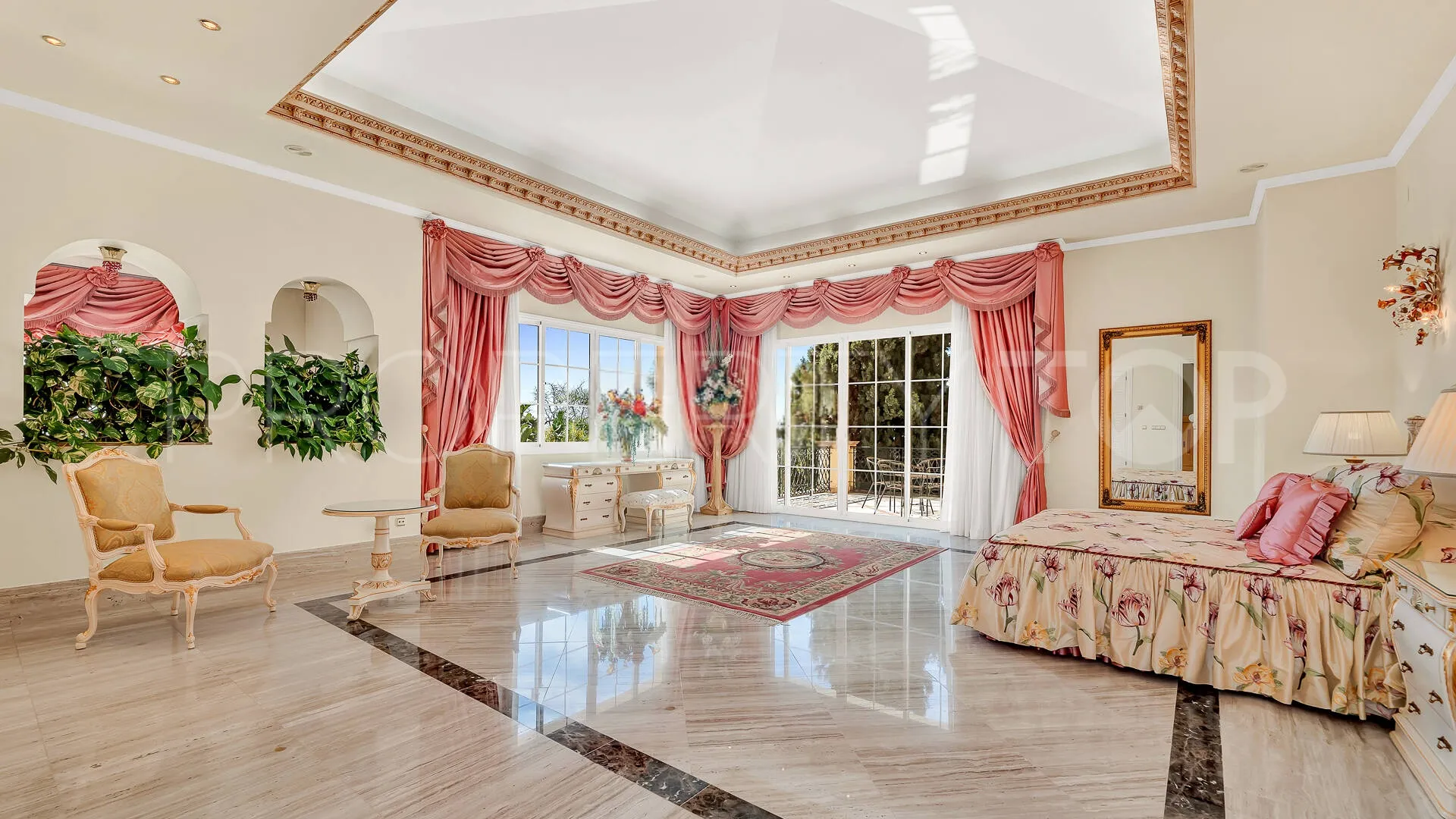 For sale Sierra Blanca villa