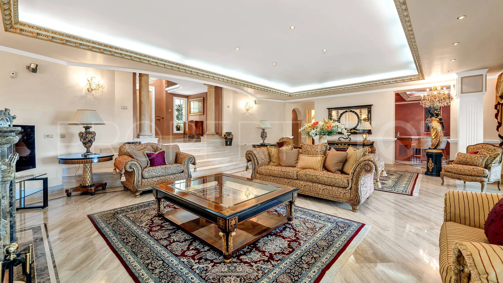 For sale Sierra Blanca villa