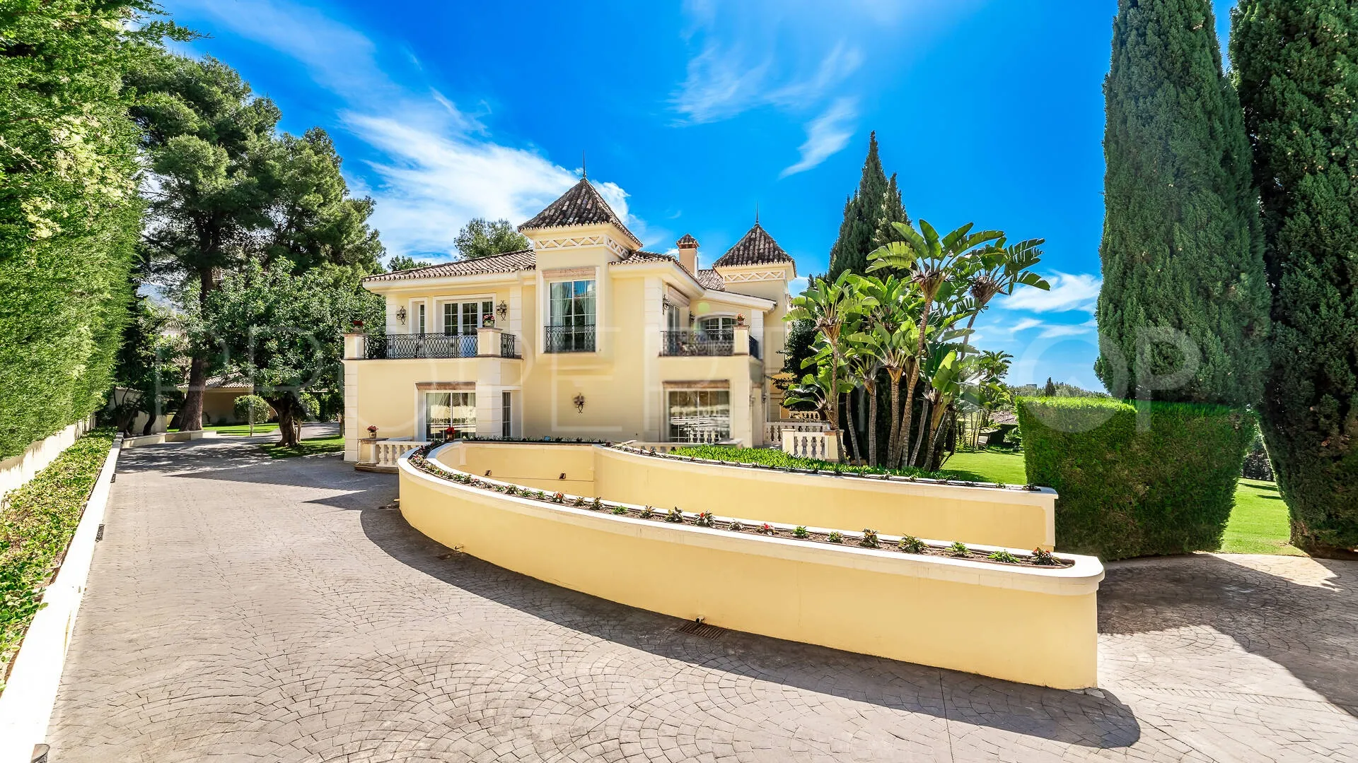 For sale Sierra Blanca villa