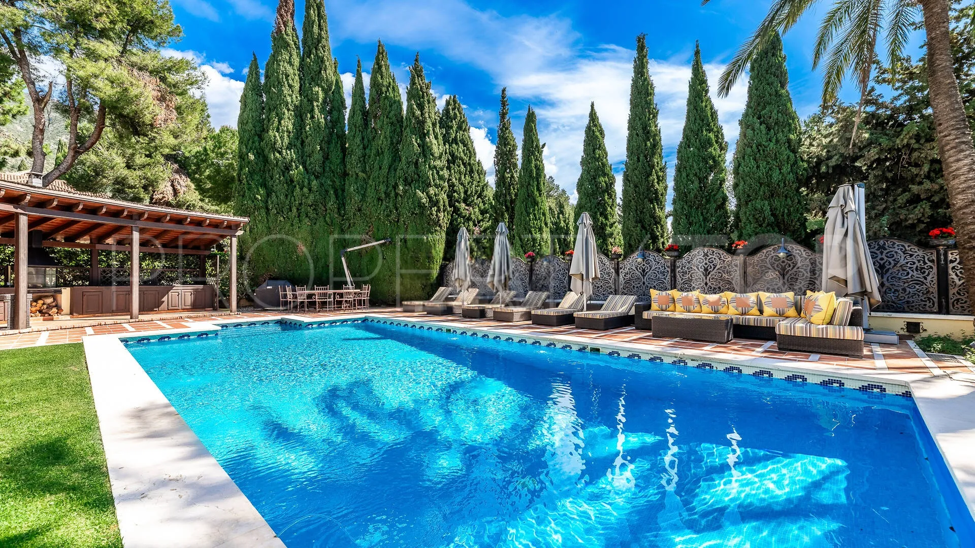 For sale Sierra Blanca villa