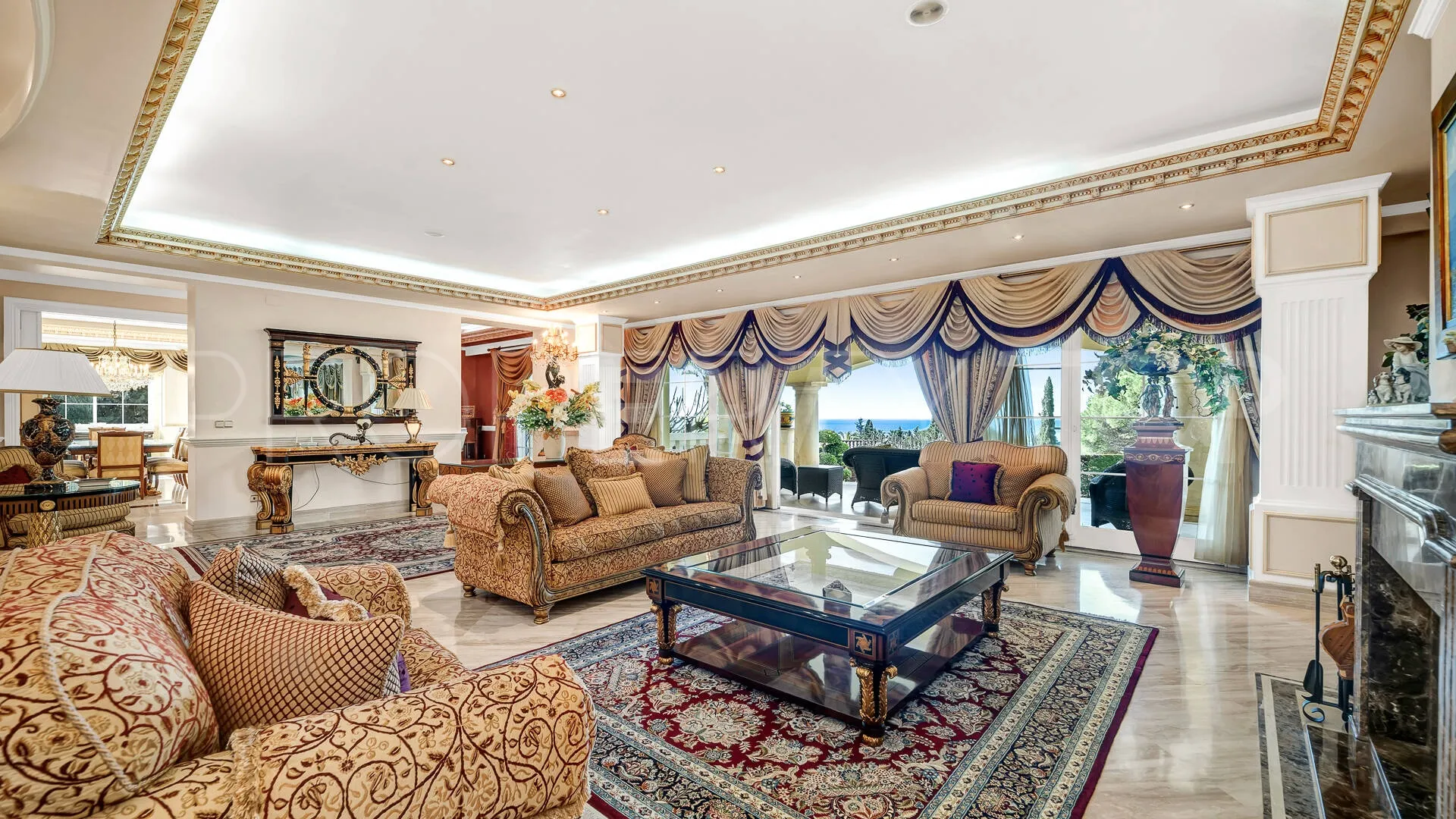 For sale Sierra Blanca villa