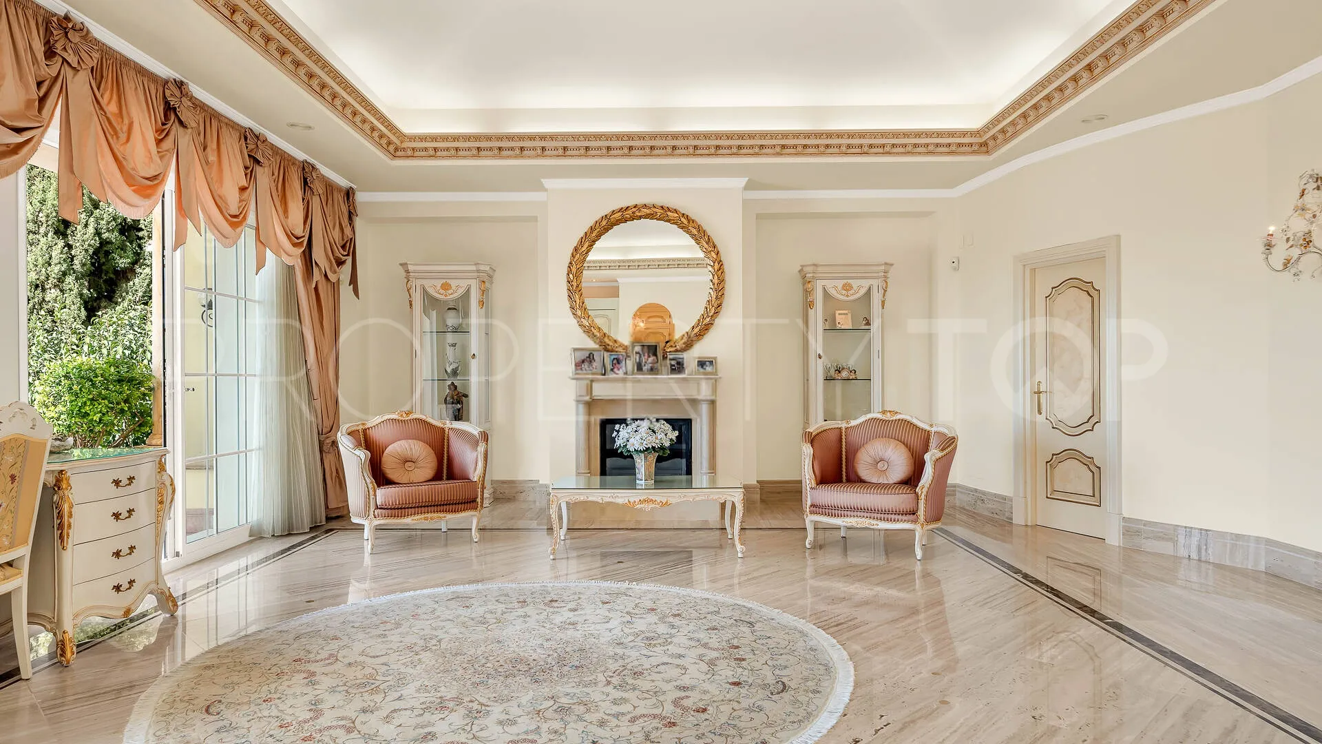 For sale Sierra Blanca villa