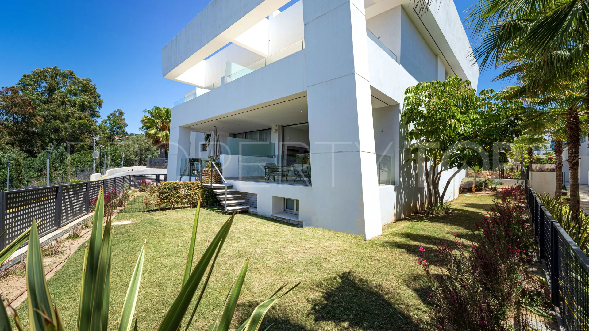 4 bedrooms town house in Rio Real for sale
