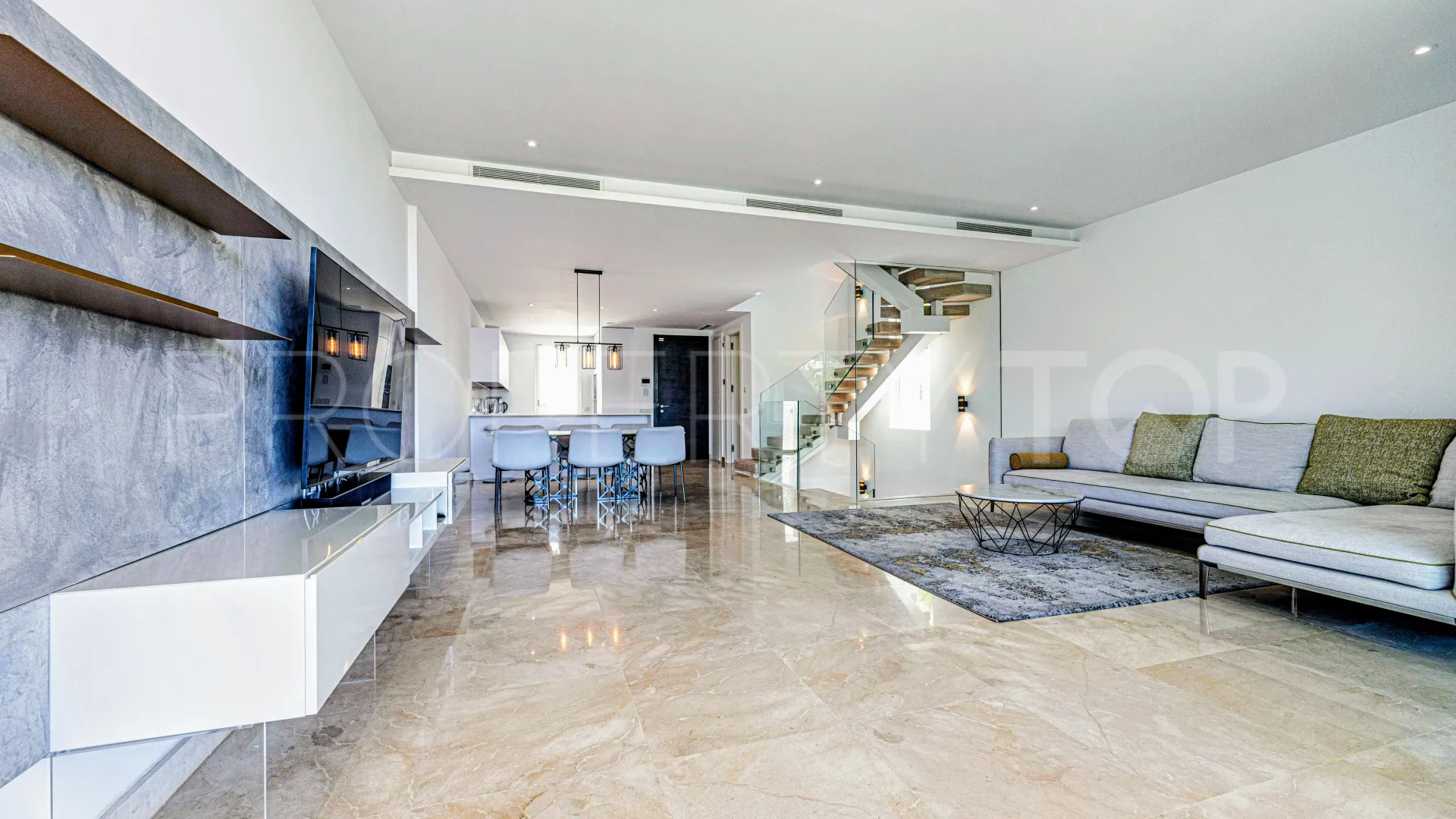 4 bedrooms town house in Rio Real for sale
