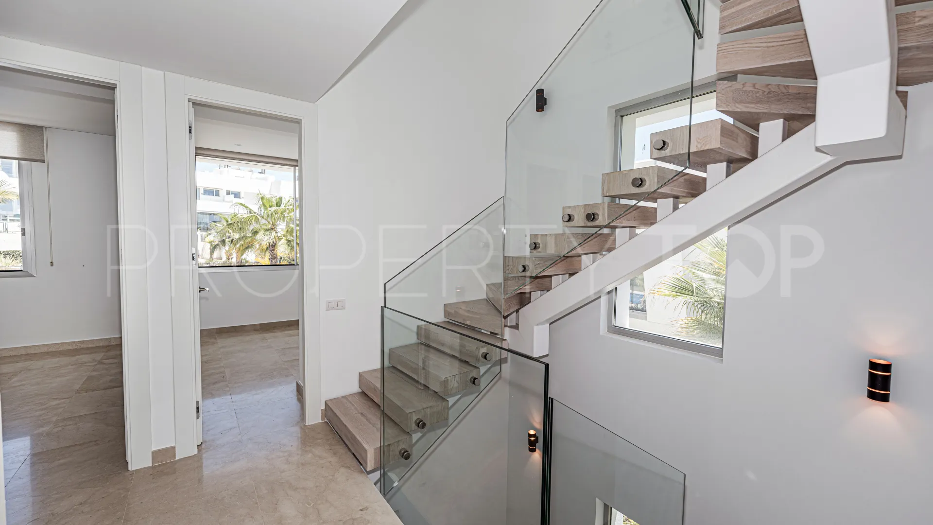 4 bedrooms town house in Rio Real for sale