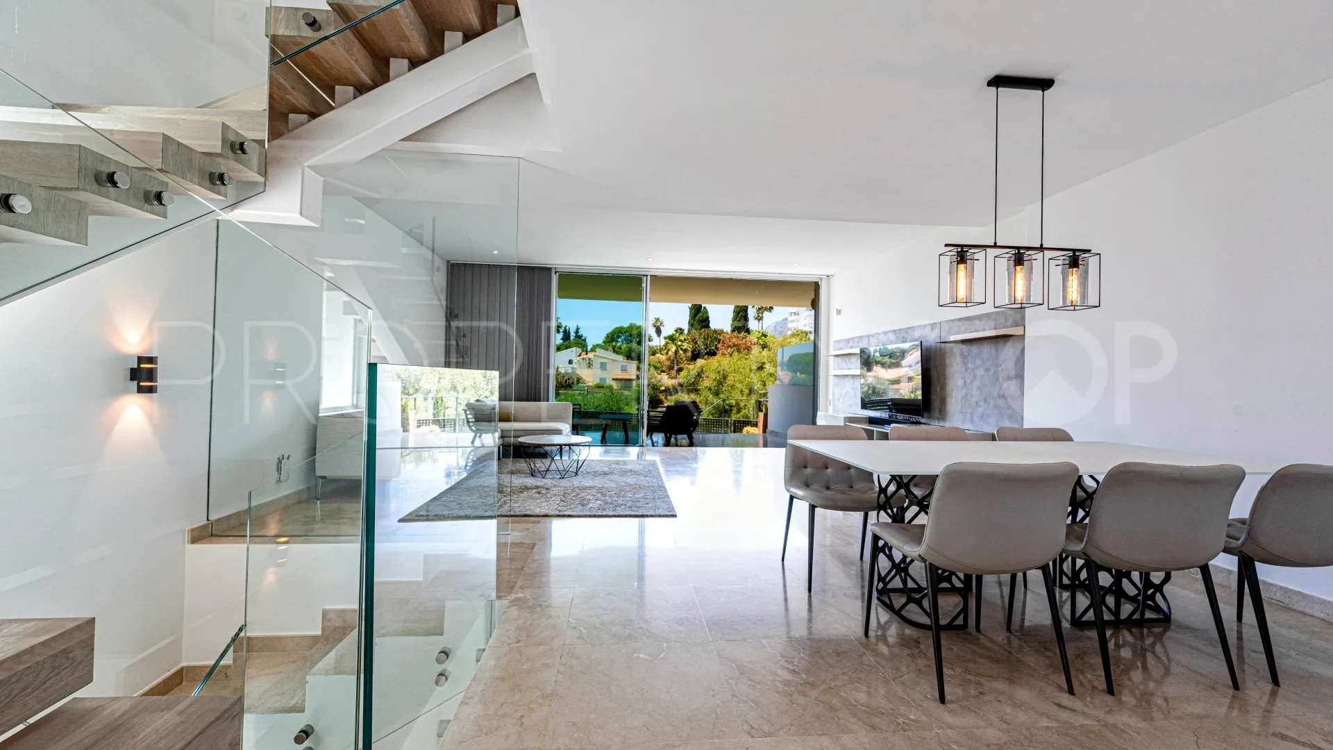 4 bedrooms town house in Rio Real for sale