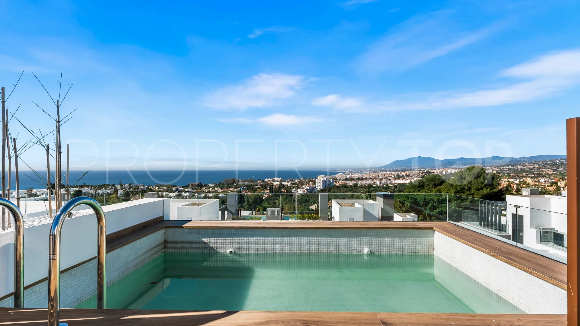Semi detached house with 5 bedrooms for sale in Rio Real