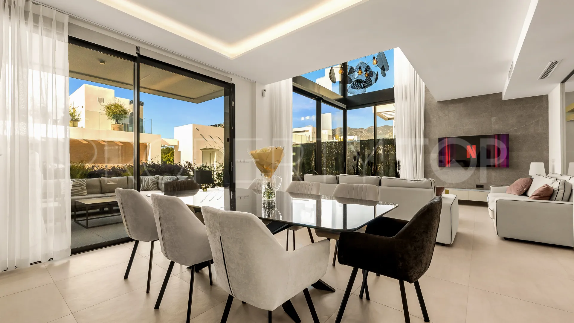 Semi detached house with 5 bedrooms for sale in Rio Real
