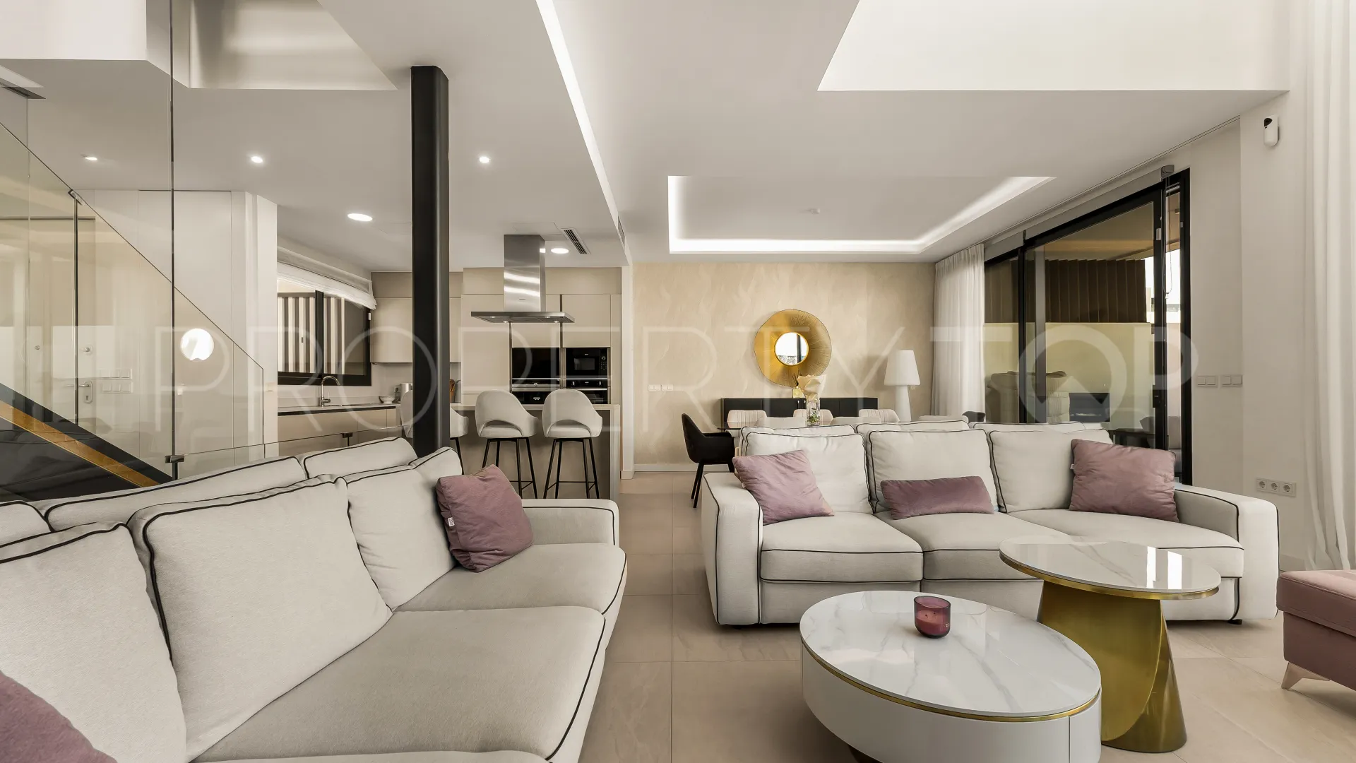 Semi detached house with 5 bedrooms for sale in Rio Real