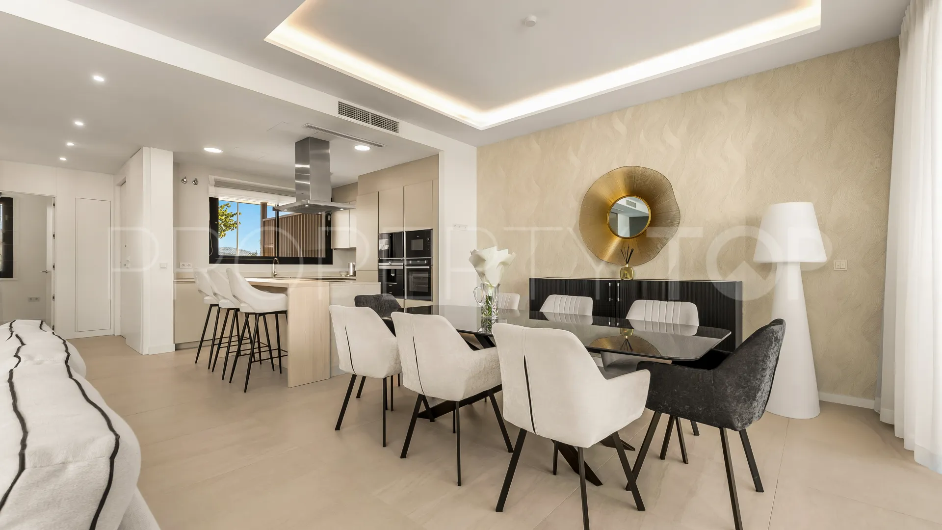 Semi detached house with 5 bedrooms for sale in Rio Real