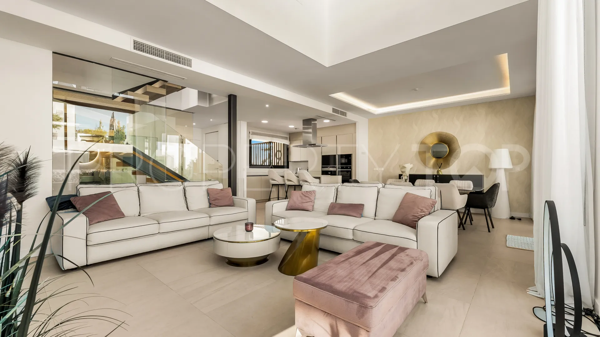 Semi detached house with 5 bedrooms for sale in Rio Real