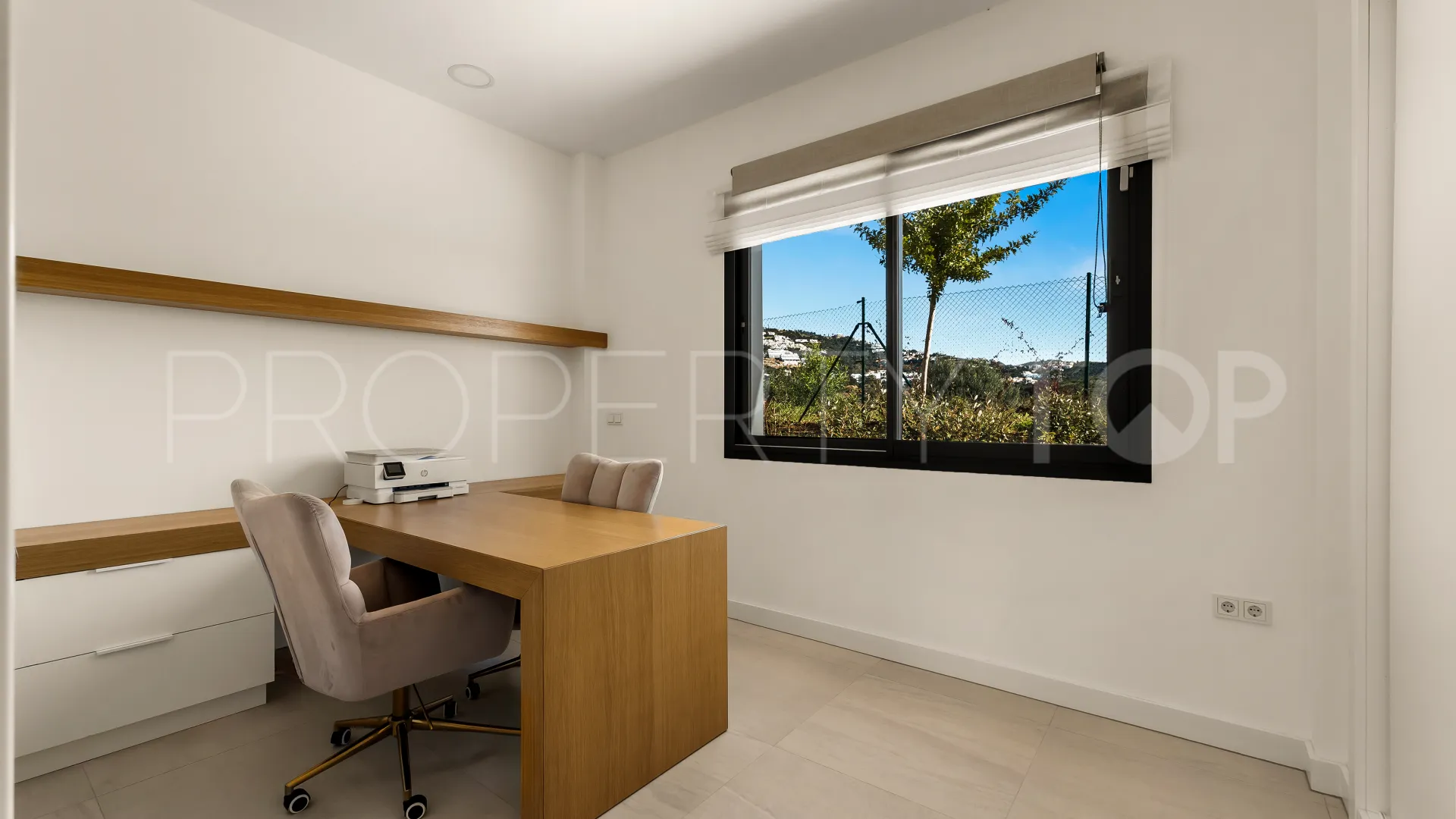 Semi detached house with 5 bedrooms for sale in Rio Real