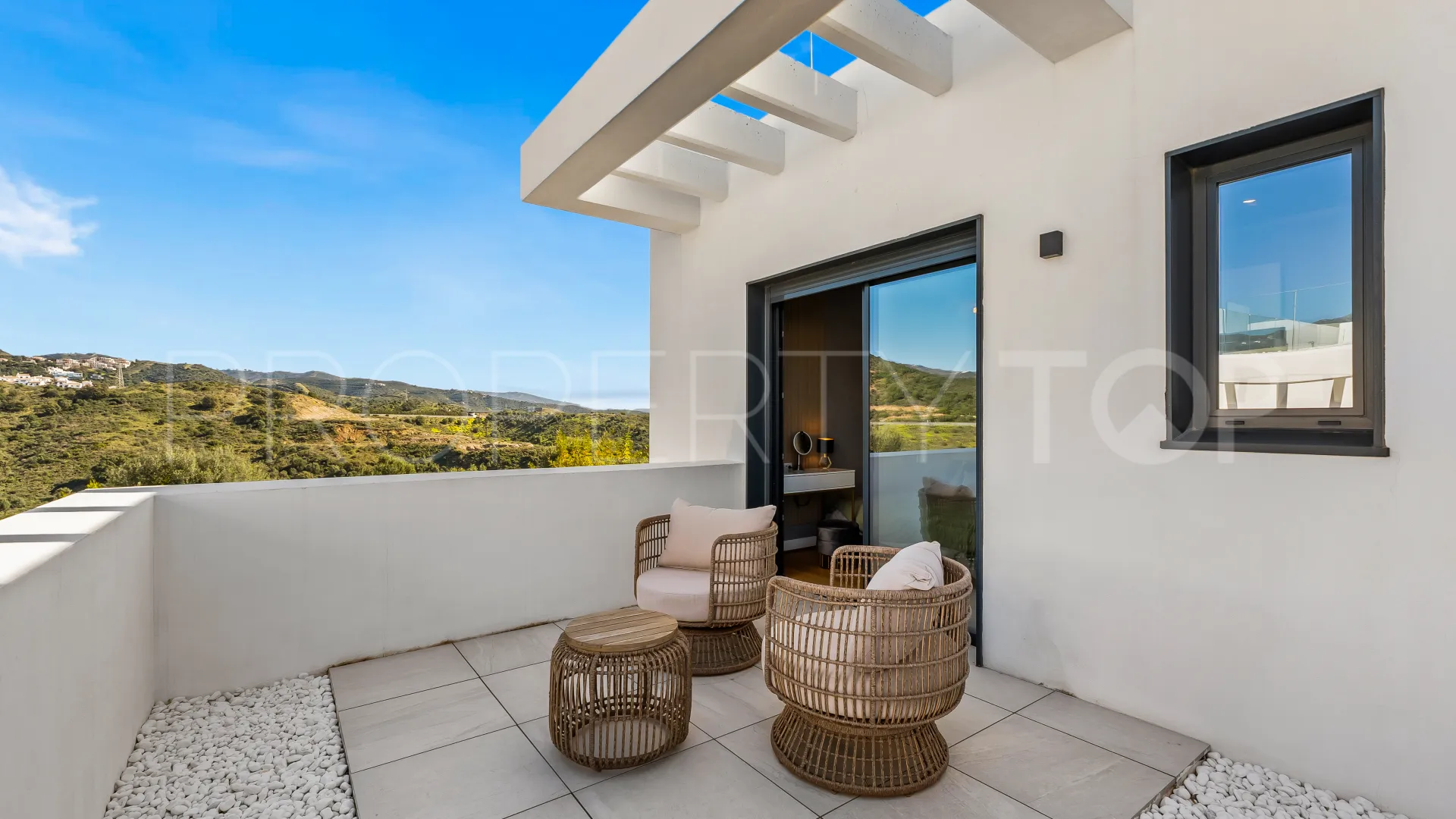 Semi detached house with 5 bedrooms for sale in Rio Real