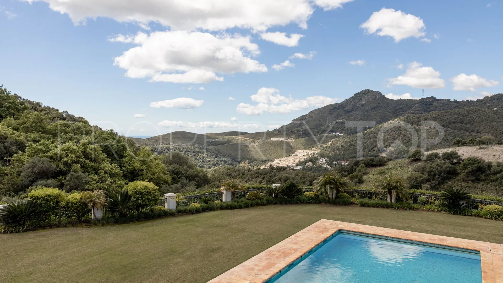 Villa with 8 bedrooms for sale in La Zagaleta