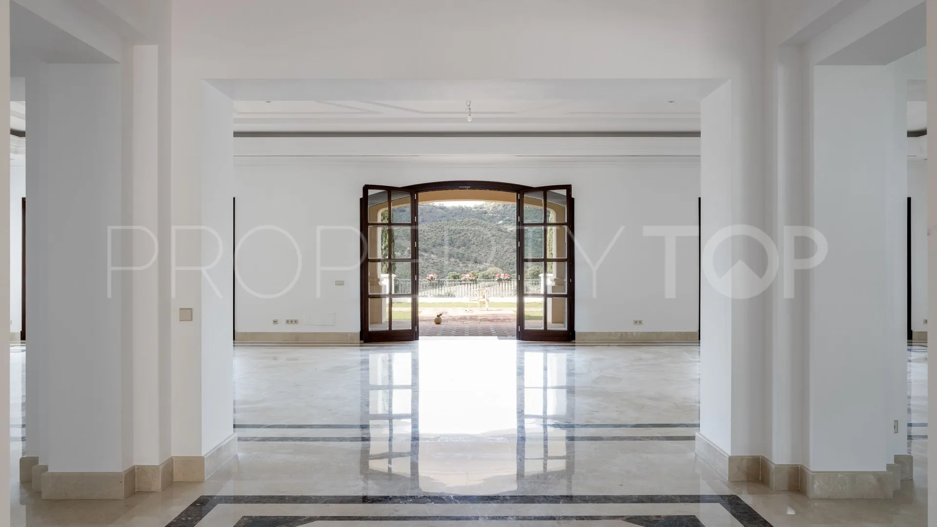 Villa with 8 bedrooms for sale in La Zagaleta